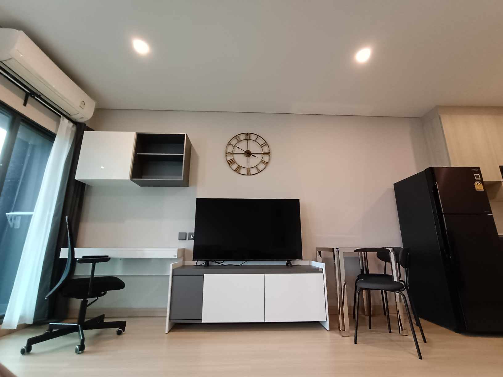 ให้เช่าคอนโด Lumpini Park Phahon 32 (ลุมพินี พาร์ค พหล 32) ห้องใหม่ปล่อยเช่า เจ้าของแต่งเหมือนอยู่เอง ชั้นสูง วิวเมืองดีงาม