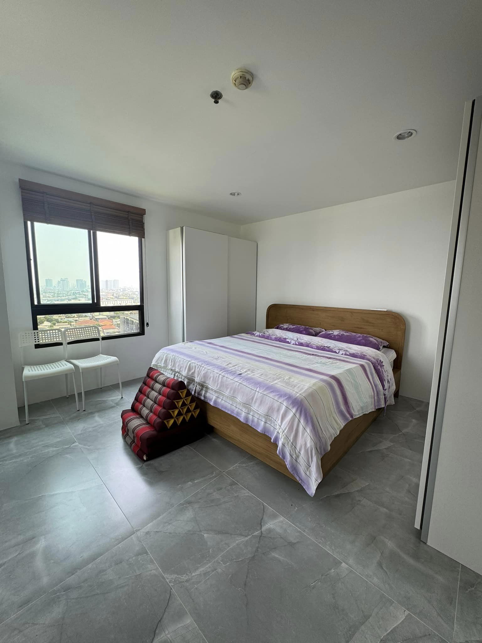 ขาย / ให้เช่าห้องรีโนเวทใหม่ Lumpini Ville Sukhumvit 77 (ลุมพินี วิลล์ สุขุมวิท 77) ( 1 ) ห้องขนาด 62 ตรม. 2 ห้องนอน