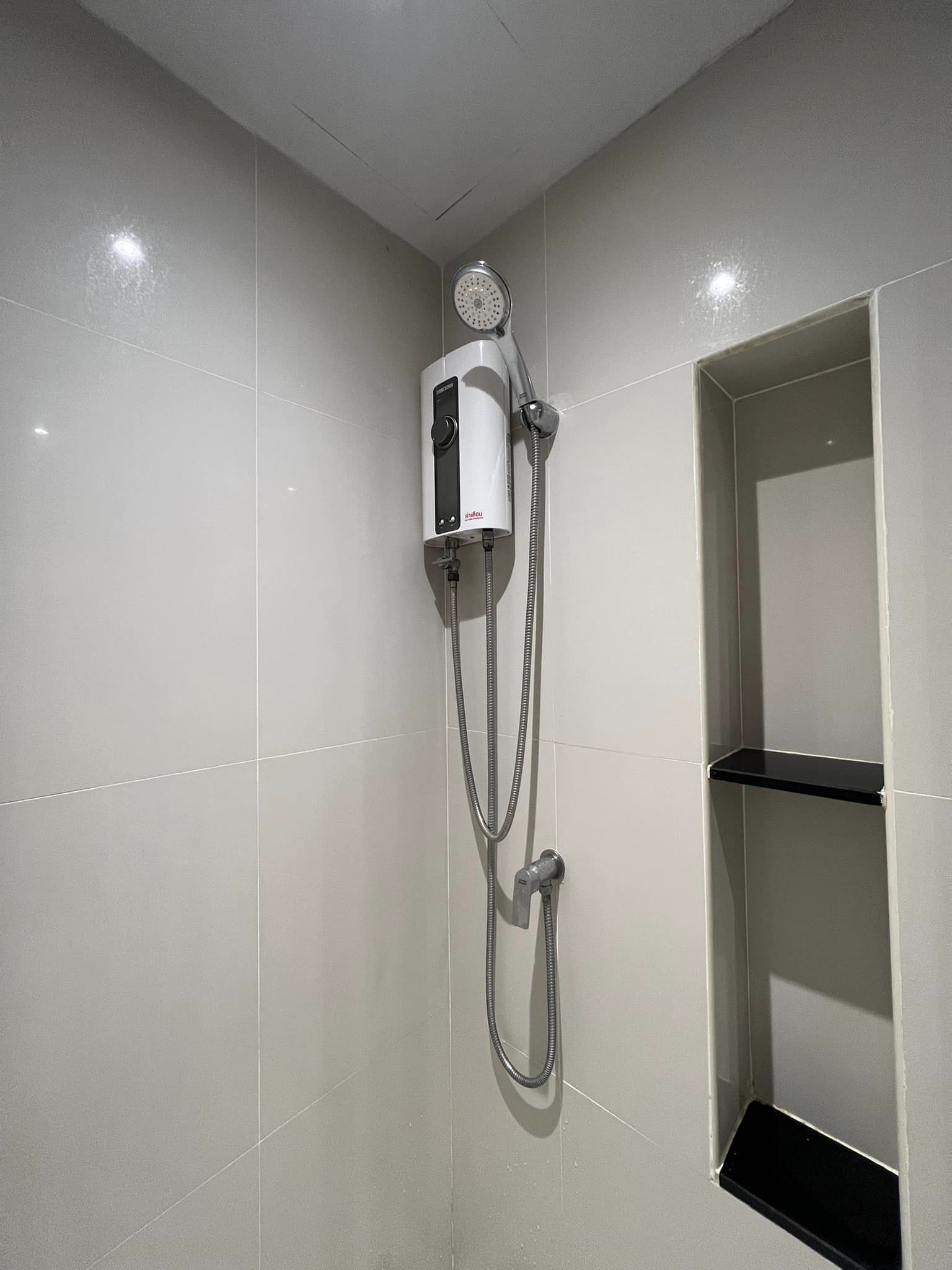 ให้เช่าคอนโด เฟ-ลิค รัชดา 36 (Felic Ratchada 36) ขนาด 30 ตรม. 1 ห้องนอน 1 ห้องรับแขก 1 ห้องน้ำ ชั้น 7 ห้องริม