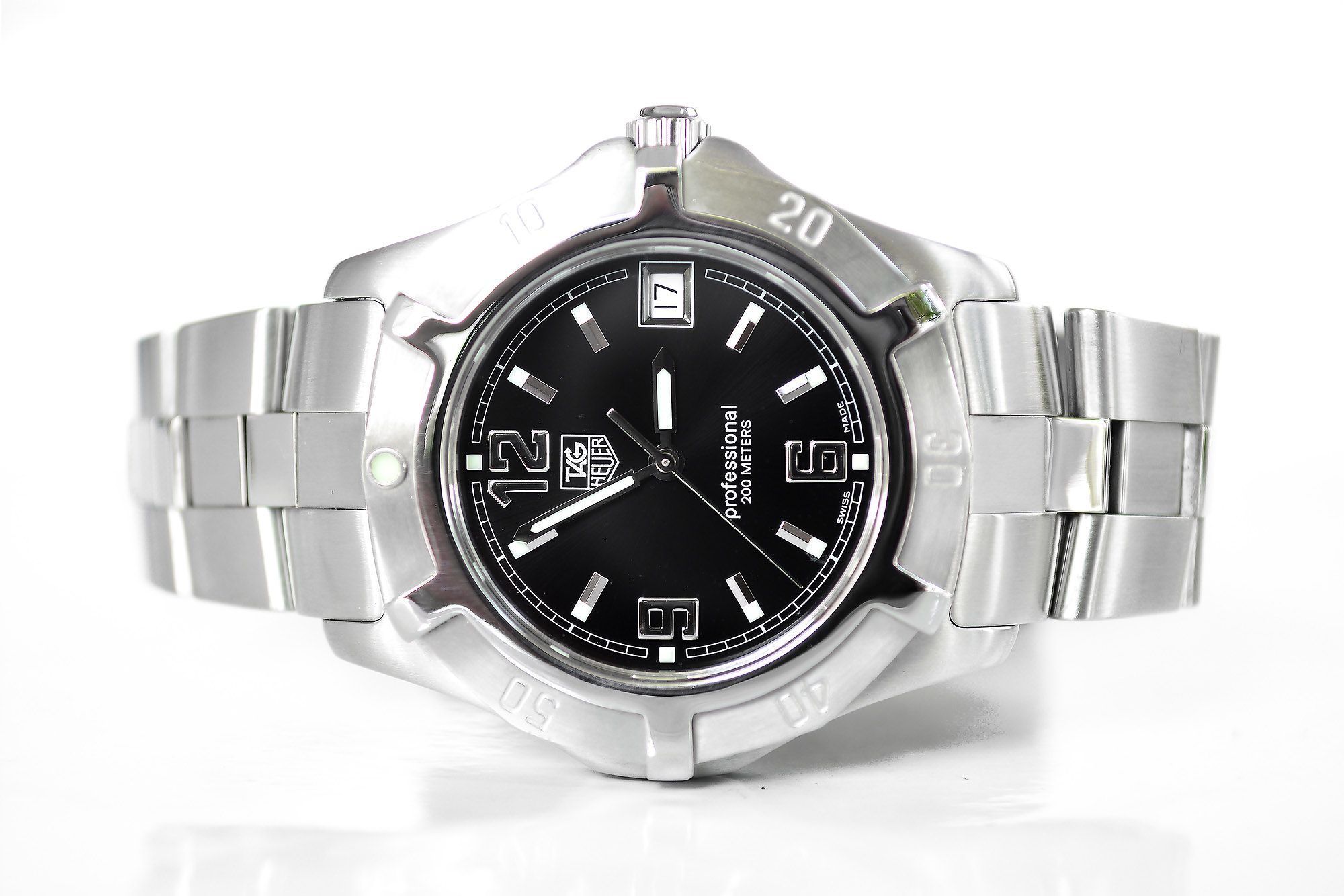 Tag Heuer Quartz Man size หน้าดำ (Sold)