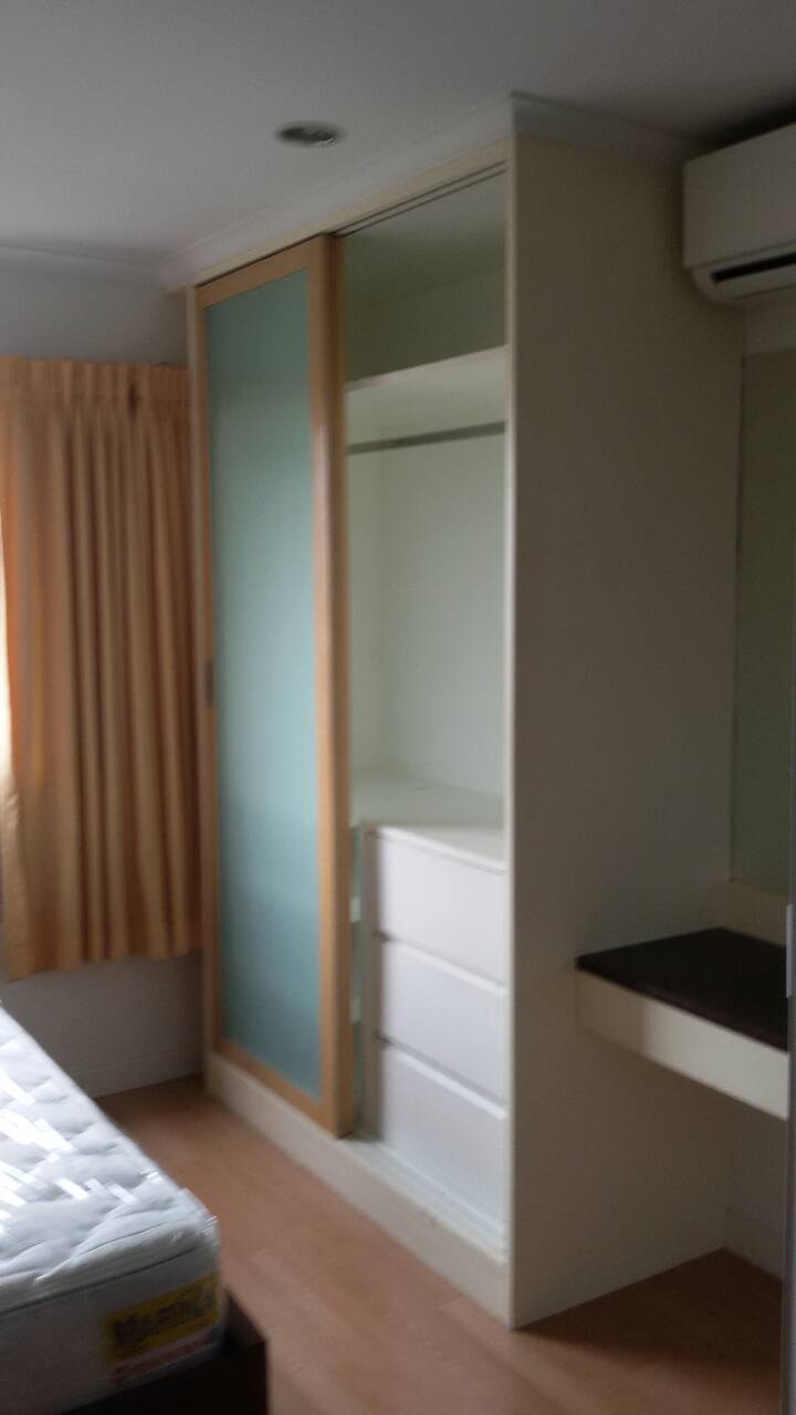 Lumpini Ville Prachachuen-Phongphet (คอนโด ลุมพินี วิลล์ ประชาชื่น-พงษ์เพชร) ให้เช่า