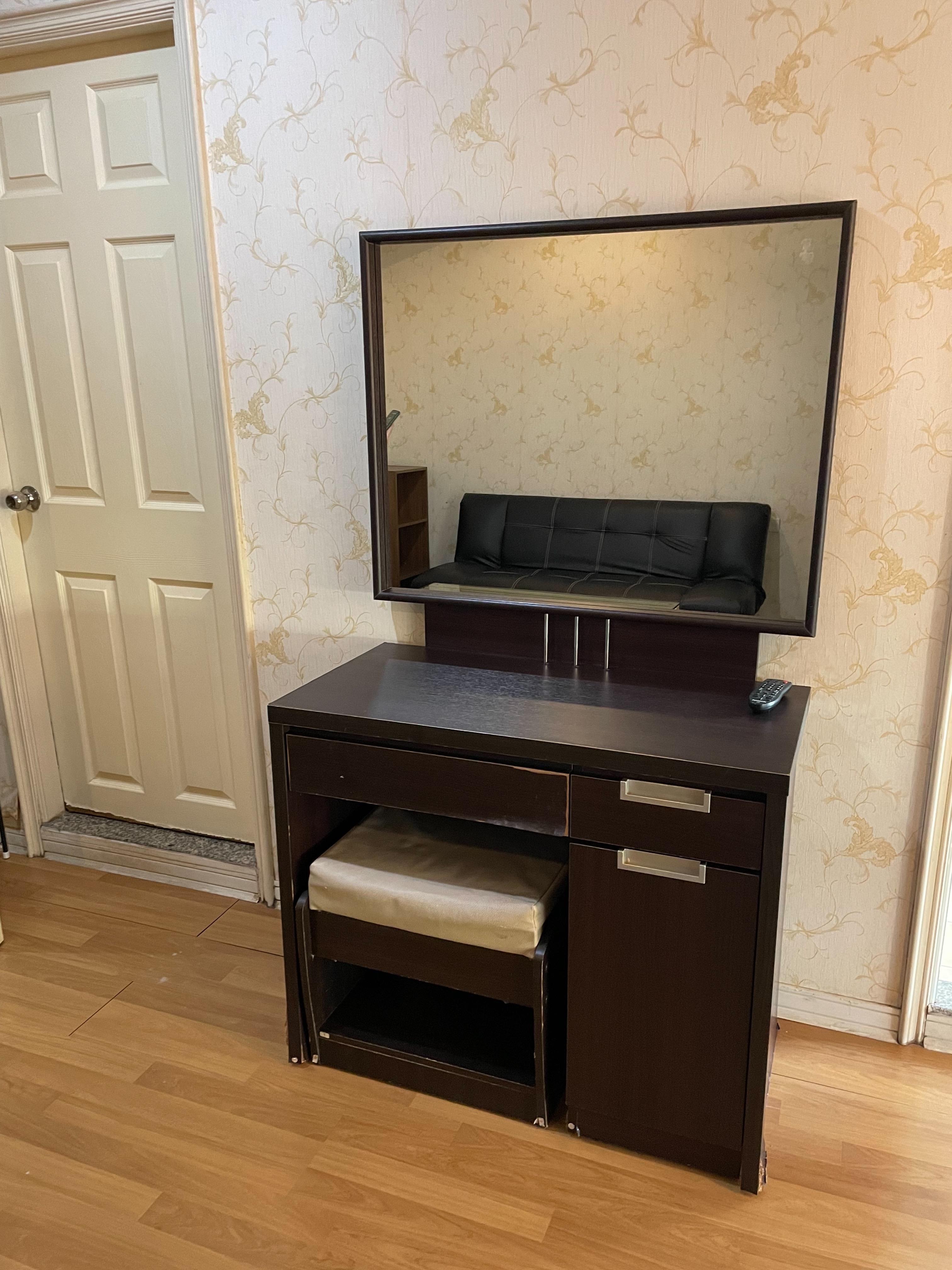 ให้เช่าคอนโด Lumpini Place Pinklao 1 (ลุมพินี เพลส ปิ่นเกล้า 1) ติดถนนใหญ่ อยู่เยื้องโลตัสปิ่นเกล้า ขนาด 30 ตรม ห้องสตูดิโอ วิวสระน้ำ