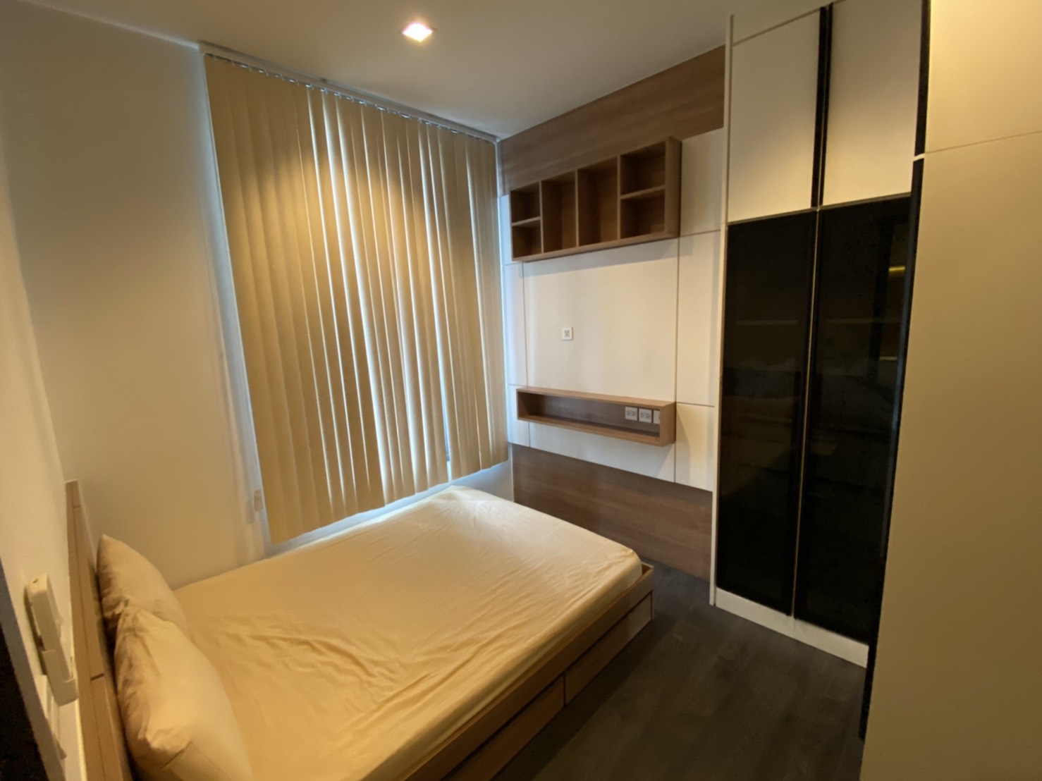 ห้เช่าคอนโด Edge Sukhumvit 23 (เอดจ์ สุขุมวิท 23) 1 ห้องนอน 1 ห้องน้ำ ห้องเลขที่ 8/253 ชั้น 12 City view