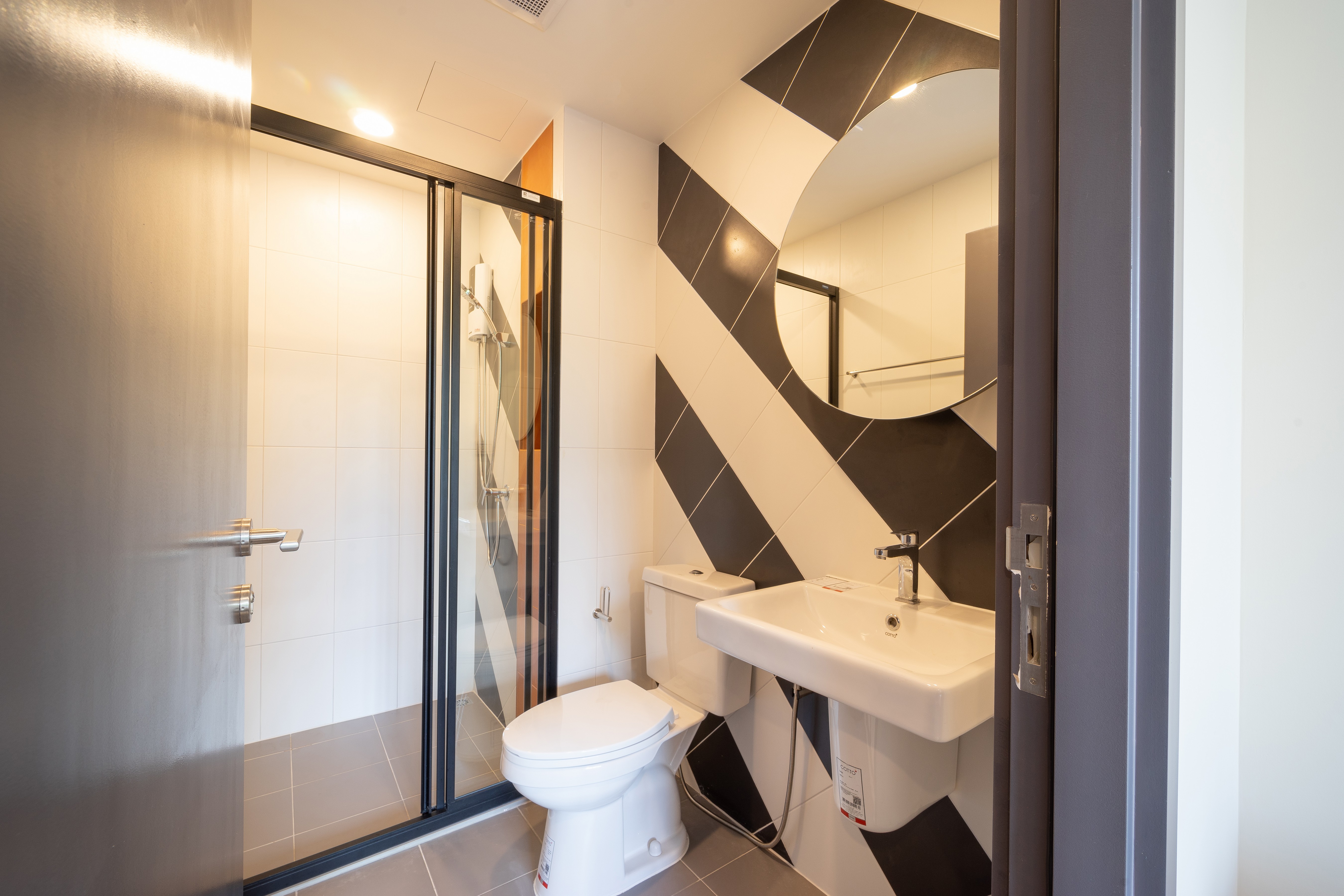 ให้เช่าคอนโด THE BASE SAPHANMAI (เดอะ เบส สะพานใหม่)