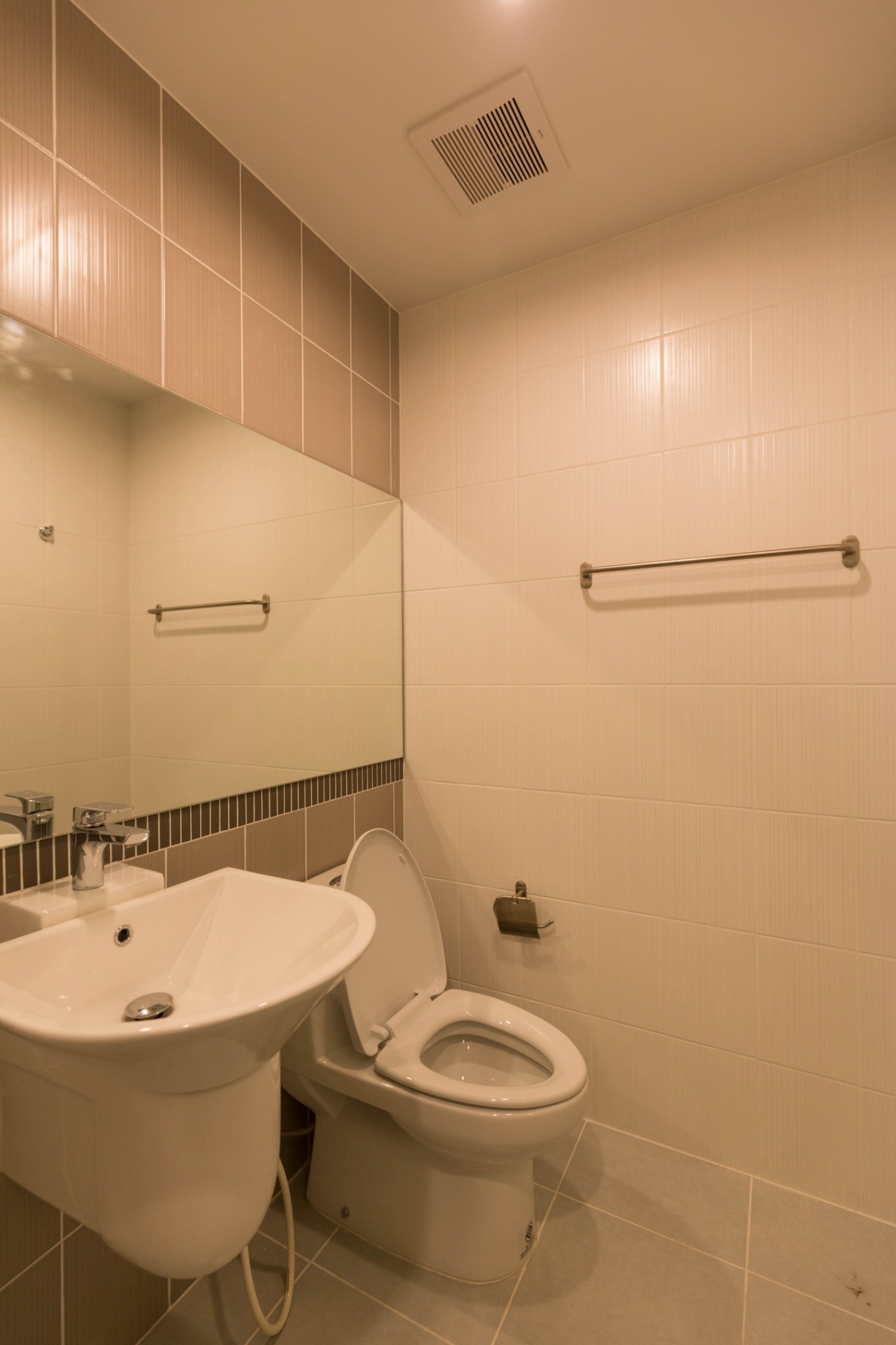 ให้เช่าคอนโด The Stage Taopoon Interchange (เดอะ สเตจ เตาปูน อินเตอร์เชนจ์ ) 1 ห้องนอน 1 ห้องน้ำ ชั้น 27