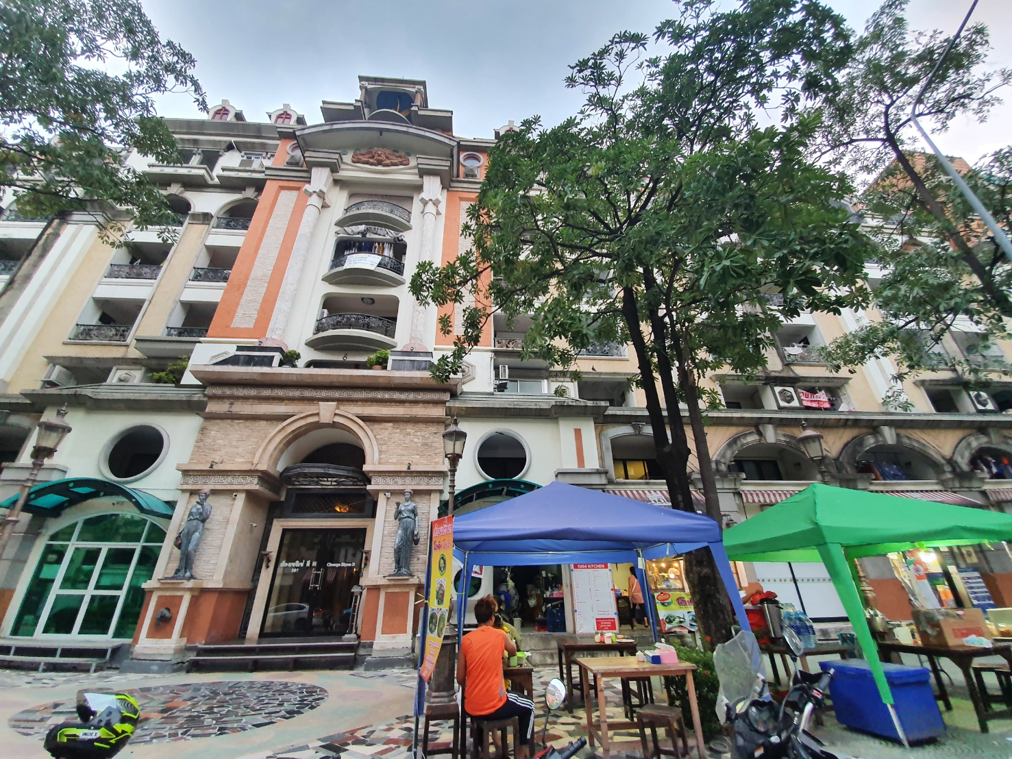 ขาย / เช่าคอนโด Champs Elysees Tiwanon (ฌ็องเซลิเซ่ ติวานนท์) ขายราคา 830,000 บาท / เช่า 5,500 บาท/ เดือน