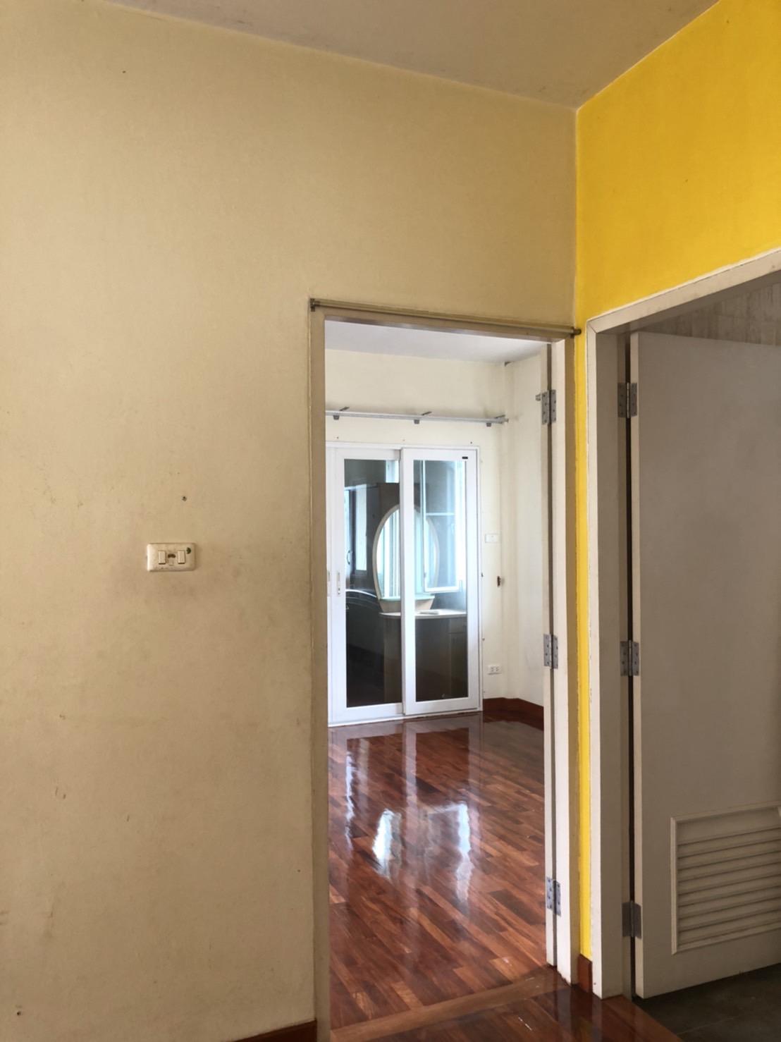 ขายบ้านเดี่ยว 2 ชั้น หมู่บ้าน โครงการ เศรณี รายา 1 Seranee Raya 1 ถ. นาวง สีกัน ดอนเมือง 3 ห้องนอน (รีโนเวทใหม่ทั้งหลัง)