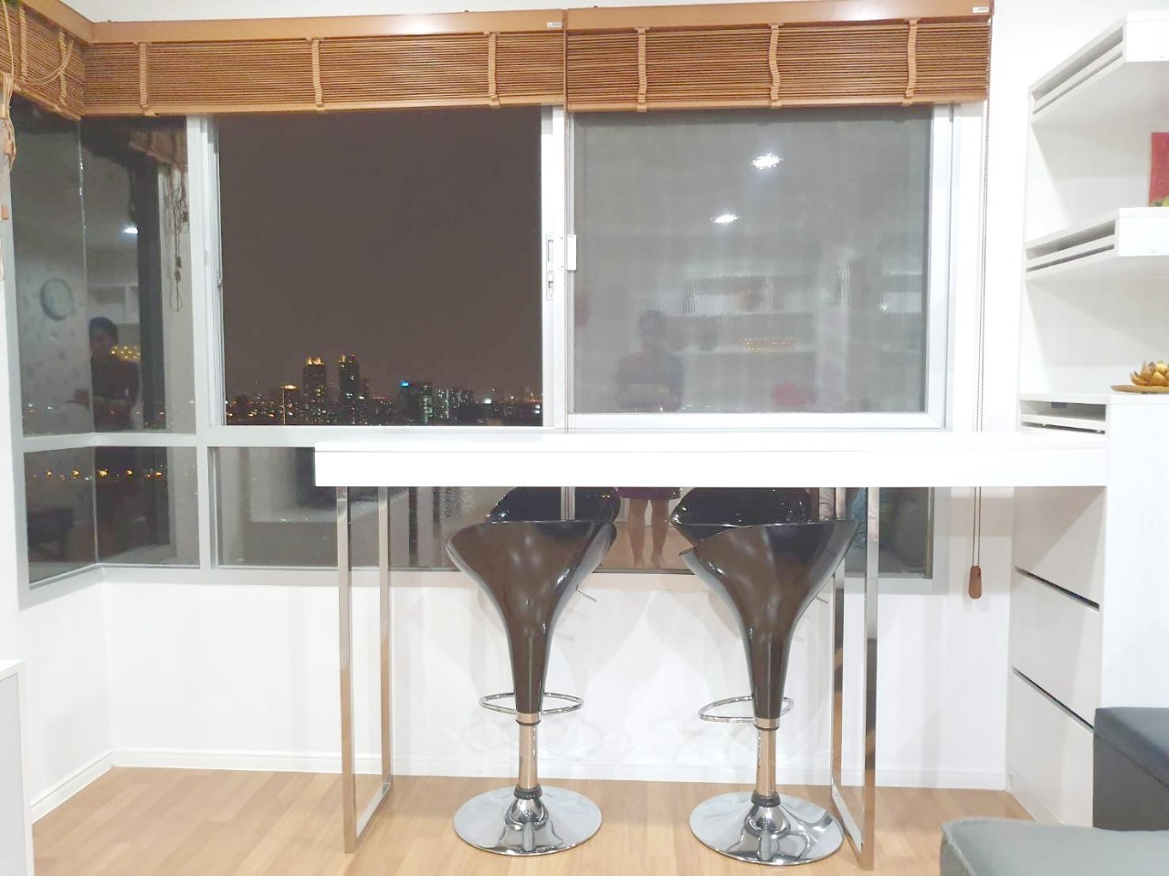 ขายคอนโด Lumpini Place Suksawat - Rama 2 ลุมพินี เพลส สุขสวัสดิ์ - พระราม 2 ห้องใหญ่ 1 ห้องนอน 1 ห้องน้ำ ขนาด 41 ตรม. ห้องมุม มีทั้งหมด 35 ชั้น