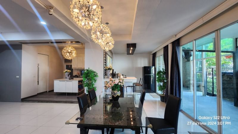 ให้เช่า บ้านหรูใหญ่มาก The Ava Residence : ดิ เอวา เรสซิเดนซ์ (อ่อนนุช 48) ราคา 159,000 ลด 130,000 บาทต่อเดือน เฉพาะ เดือน เมษายน นี้เท่านั้น