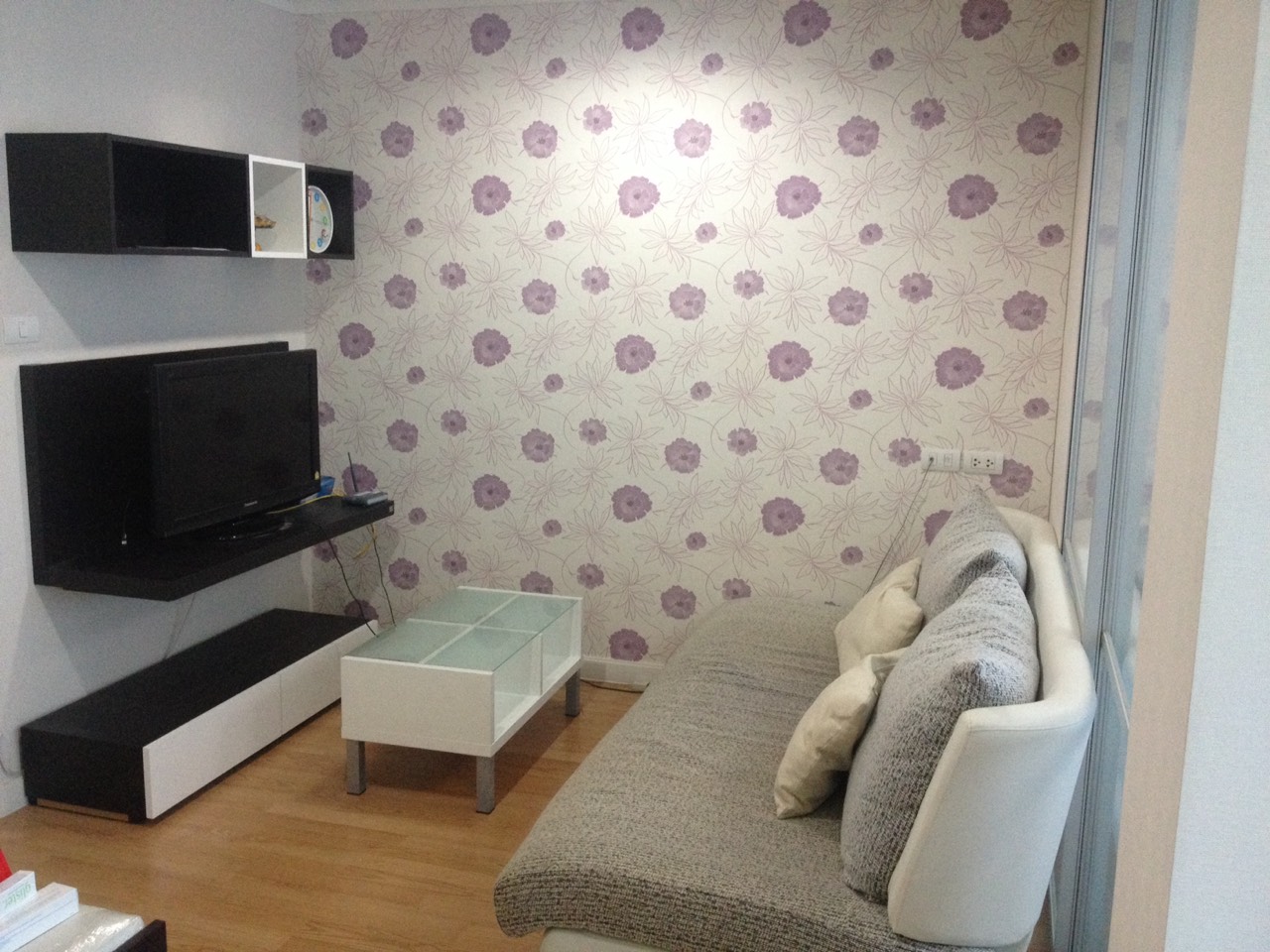 คอนโดให้เช่า Lumpini Ville Ladprow-Chokchai4 ห้อง 1 ห้องนอน ชั้น 4 พื้นที่ 29 ตร.ม เฟอร์นิเจอร์+เครื่องใช้ไฟฟ้าครบ ราคา 8500 /เดือน ใกล้ MRT ลาดพร้าว