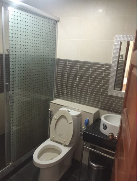 ให้เช่าคอนโดกลางกรุงรีสอร์ท รัชดา ซอย 7 ห้องหัวมุม ขนาด 1 นอน 1 น้ำ มีระเบียง พื้นที่ 52 ตรม.