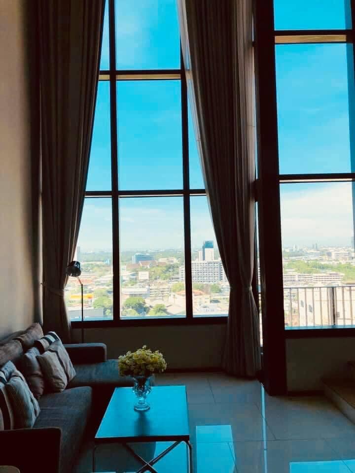 ให้เช่าคอนโด The Emporio Place (ดิ เอ็มโพริโอ เพลส) 1ห้องนอน 1 ห้องน้ำ ( Duplex ) ขนาด 73 ตรม