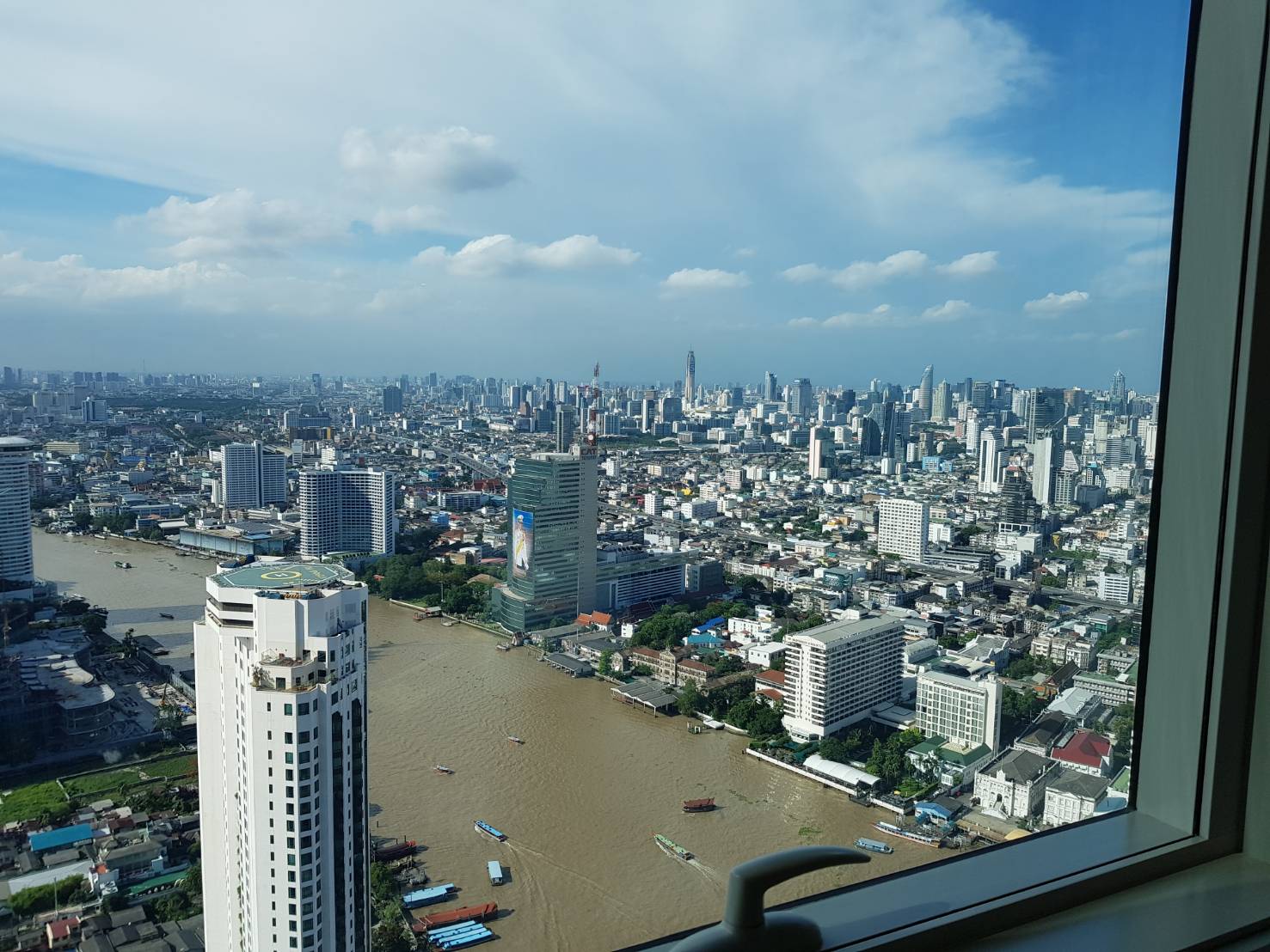 ขายถูกขายด่วนเพราะราคานี้อยู่ได้ไม่นาน คอนโด The River (เดอะ ริเวอร์) Tower A วิว แม่น้ำเต็ม ๆ