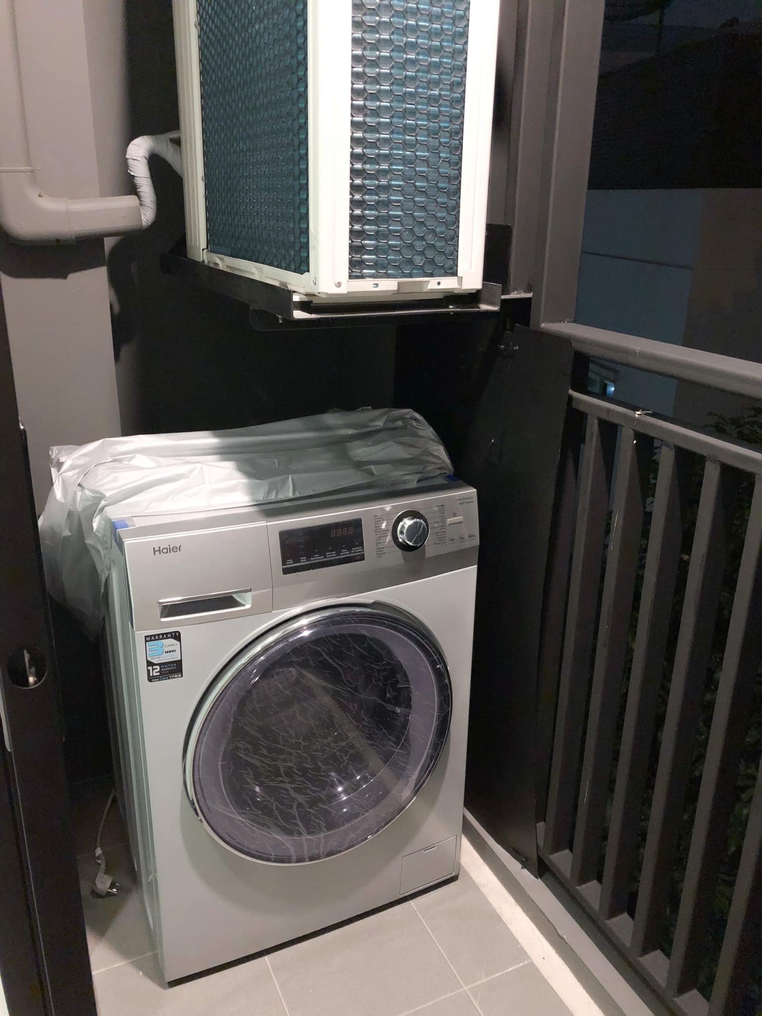 ให้เช่าคอนโด Zeen Condo Ngamwongwan31 (ซีน คอนโด งามวงศ์วาน 31) ** ห้องมุม ** 1 ห้องนอน 1 ห้องน้ำ 1 ห้องนั่งเล่น ห้องขนาด 28.5 ตร.ม.