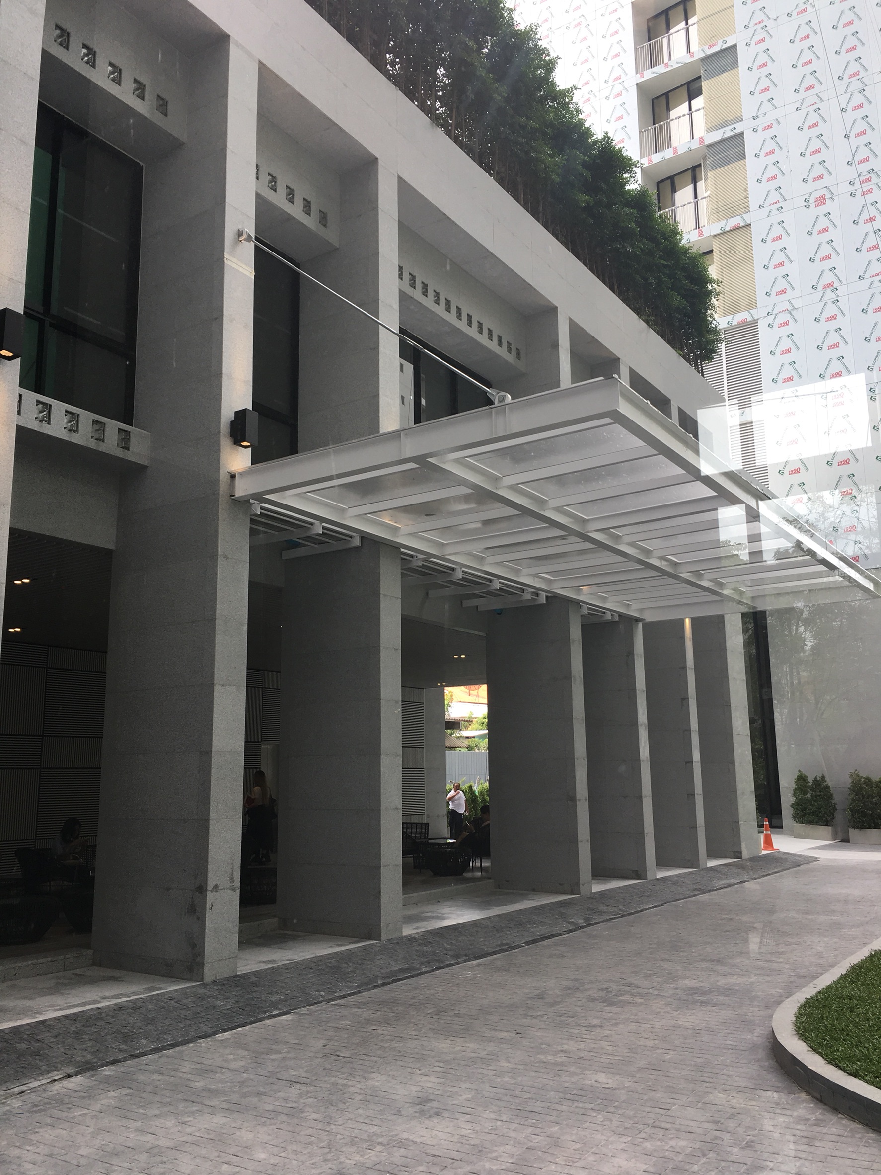 ขายดาวน์ The Park 24 เดอะ พาร์ค 24 สุขุมวิท 24 1 ห้องนอน 29.8 ตรม (Type 06) ชั้น 6 ตึก 3