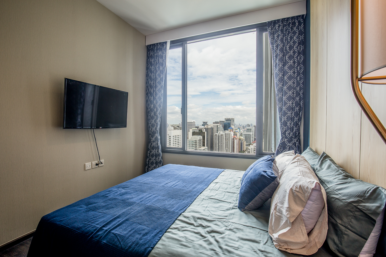 🏡✨ ขาย / ให้เช่าคอนโด Edge Sukhumvit 23 ห้องมุม วิวสระ ทิศเหนือ‼ ทำเล Prime ใจกลางอโศก