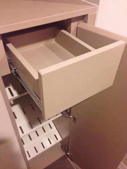 ให้เช่าคอนโด Onyx Phahonyothin (พหลโยธิน) 1 ห้องนอน พื้นที่ 40 ตร.ม ราคา 23,000 บาท ต่อเดือน ชั้น 12 ทิศเหนือแดดไม่ร้อน พร้อมเฟอร์ วิวสวย เฟอร์นิเจอร์ครบครัน อาทิเช่น ตู้เย็น ไมโครเวฟ ทีวี 32” LED พร้อมเครื่องทำน้ำอุ่น