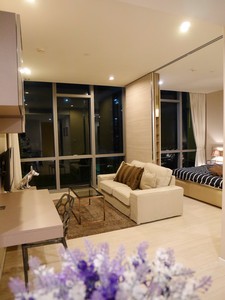 ห้เช่าคอนโด The Room Sukhumvit 21 (เดอะ รูม สุขุมวิท 21 อโศก ) 1 ห้องนอน 1 ห้องน้ำ ขนาด 50 ตรม