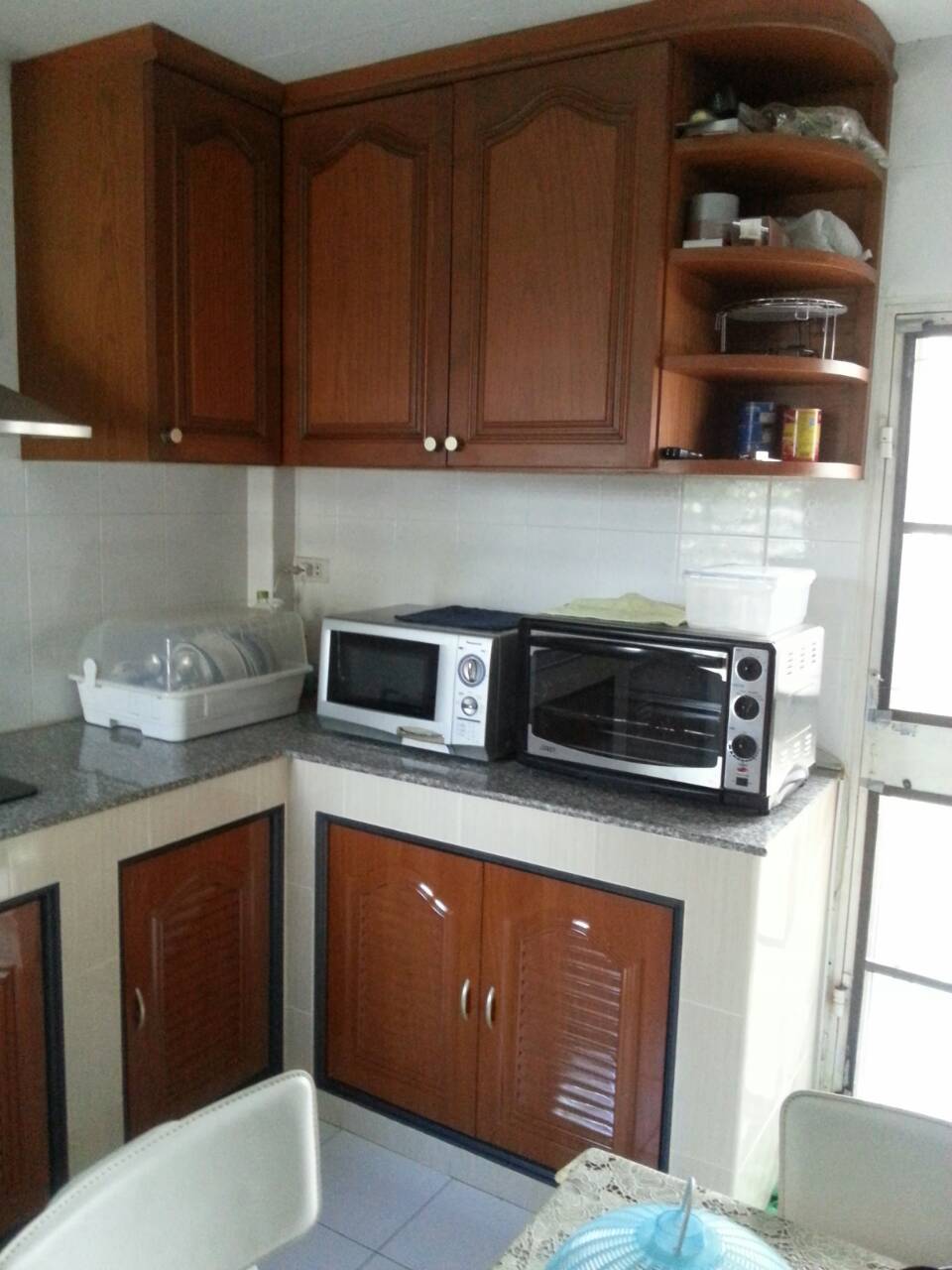 ขายบ้านเดี่ยว 2 ชั้น โครงการหมู่บ้านวังทอง ราคา 6.5 ล้าน ค่าโอนคนละครึ่ง พื้นที่ 50 ตร.ว