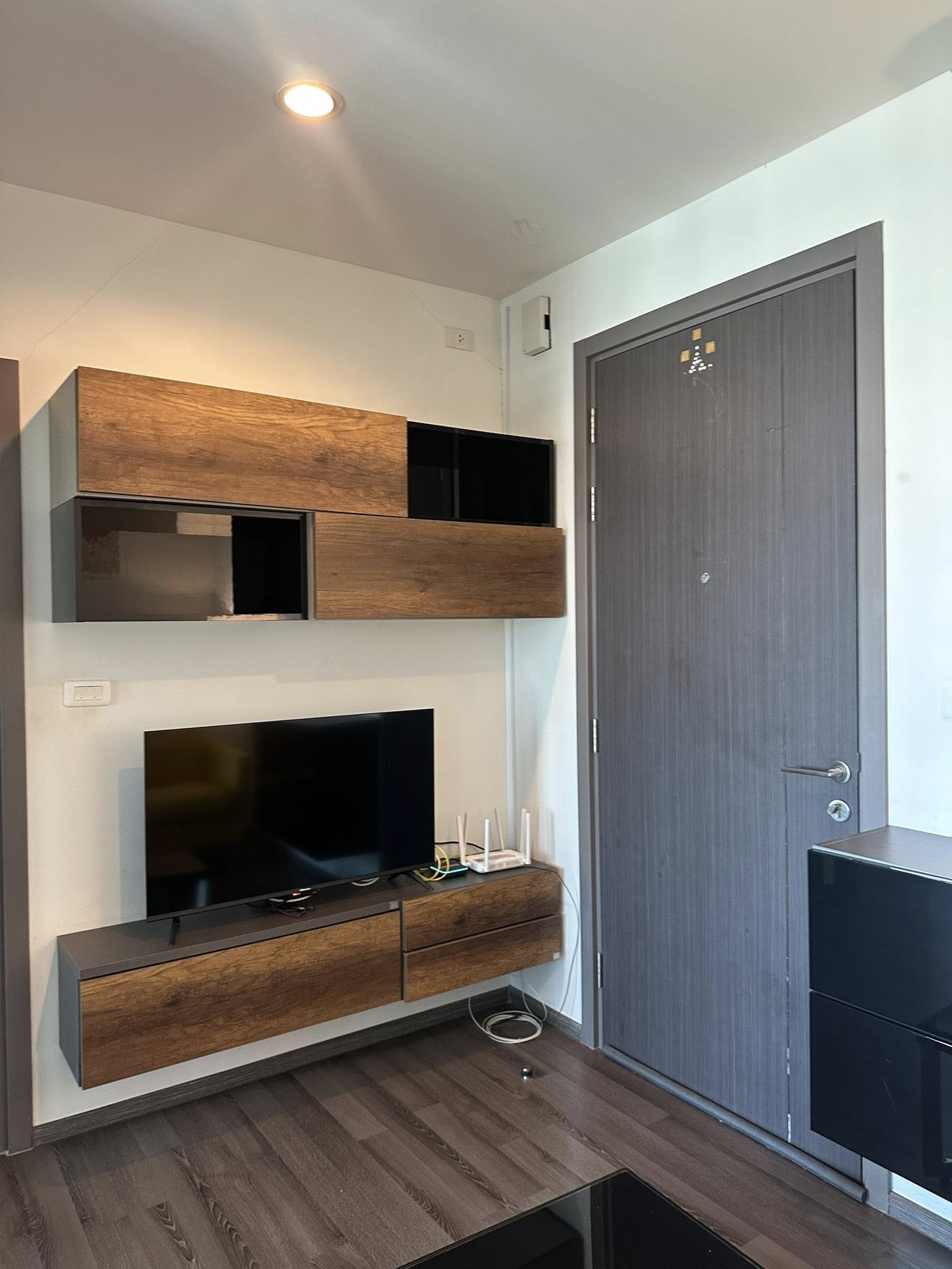 ให้เช่าคอนโด เดอะ เบส พาร์ค อีสต์ สุขุมวิท 77 / For Rent The Base Park East Sukhumvit 77 (English below)