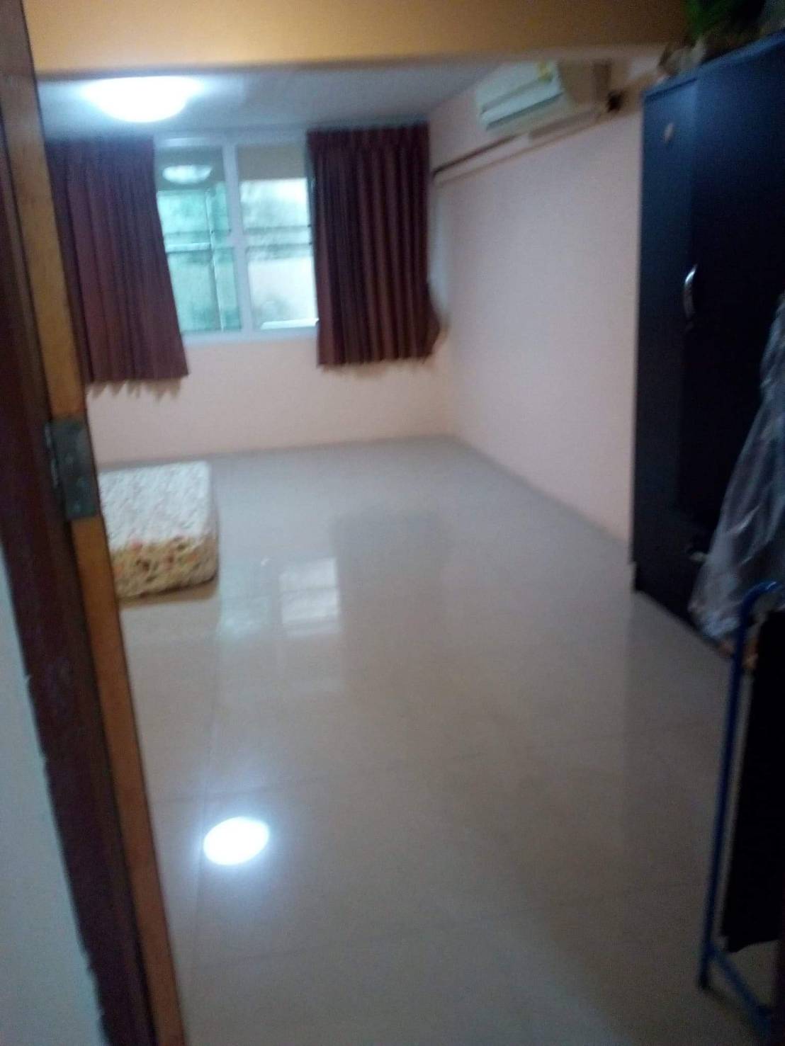 ขายตึกแถว 5 ชั้น ขนาด 25 ตร.วา ( พร้อมกิจการห้องเช่า 14 ห้อง ) ตั้งอยู่ถนนประชาสงเคราะห์ ซอย 16