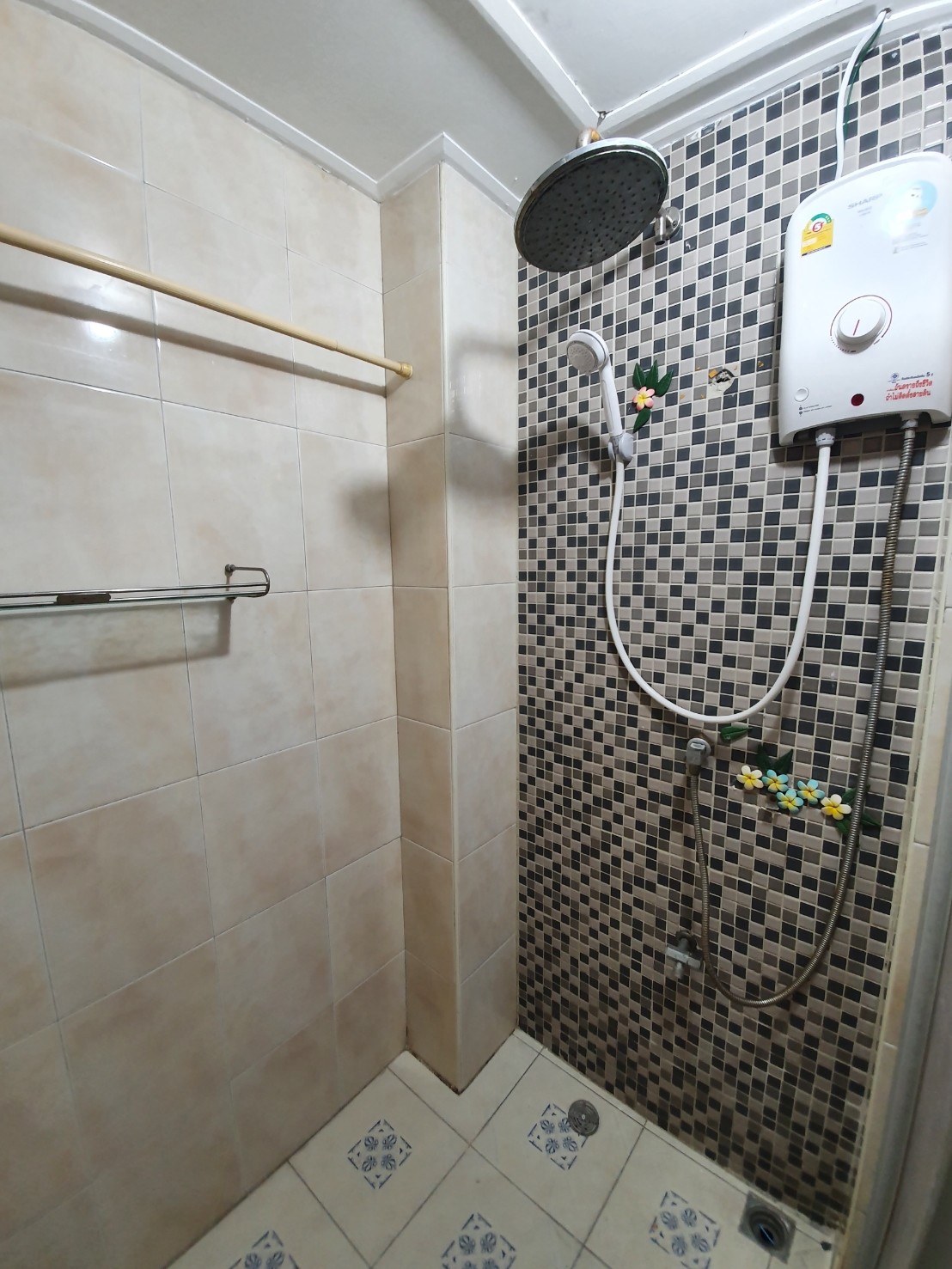 ขาย / เช่าคอนโด Champs Elysees Tiwanon (ฌ็องเซลิเซ่ ติวานนท์) ขายราคา 830,000 บาท / เช่า 5,500 บาท/ เดือน