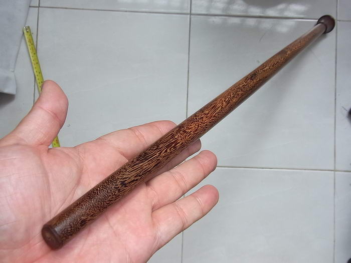 ไม้มงคลหายาก. ไม้ตะพด(ไม้แก่นมะขาม) ท่อนเดียวยาวตลอด ลายสวย ยาว 89.5ซม.