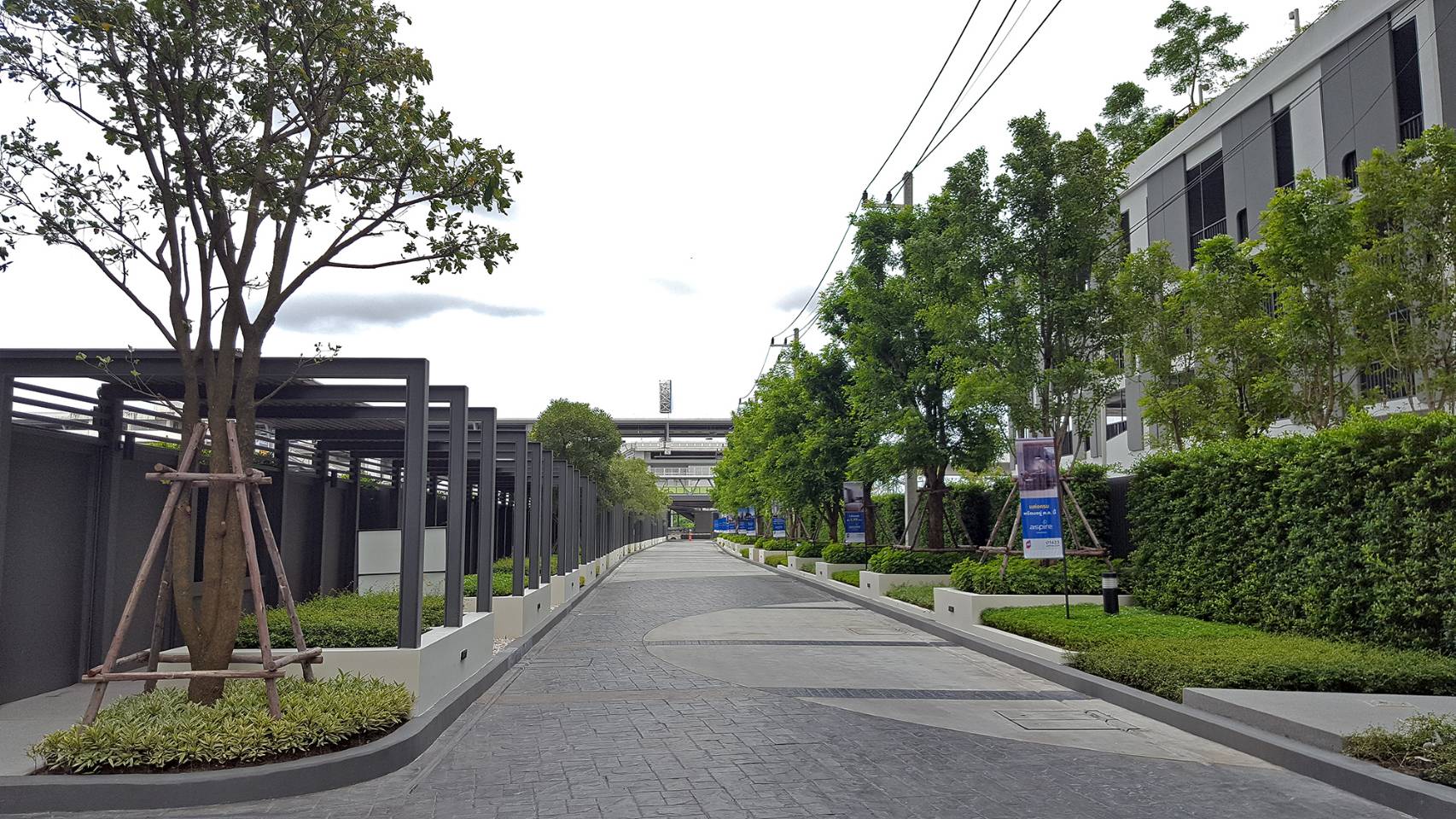 ขายคอนโด Aspire Erawan (แอสปาย เอราวัณ) 2 ห้องนอน 2 ห้องน้ำ 47 ตรม. เป็นห้องมุม