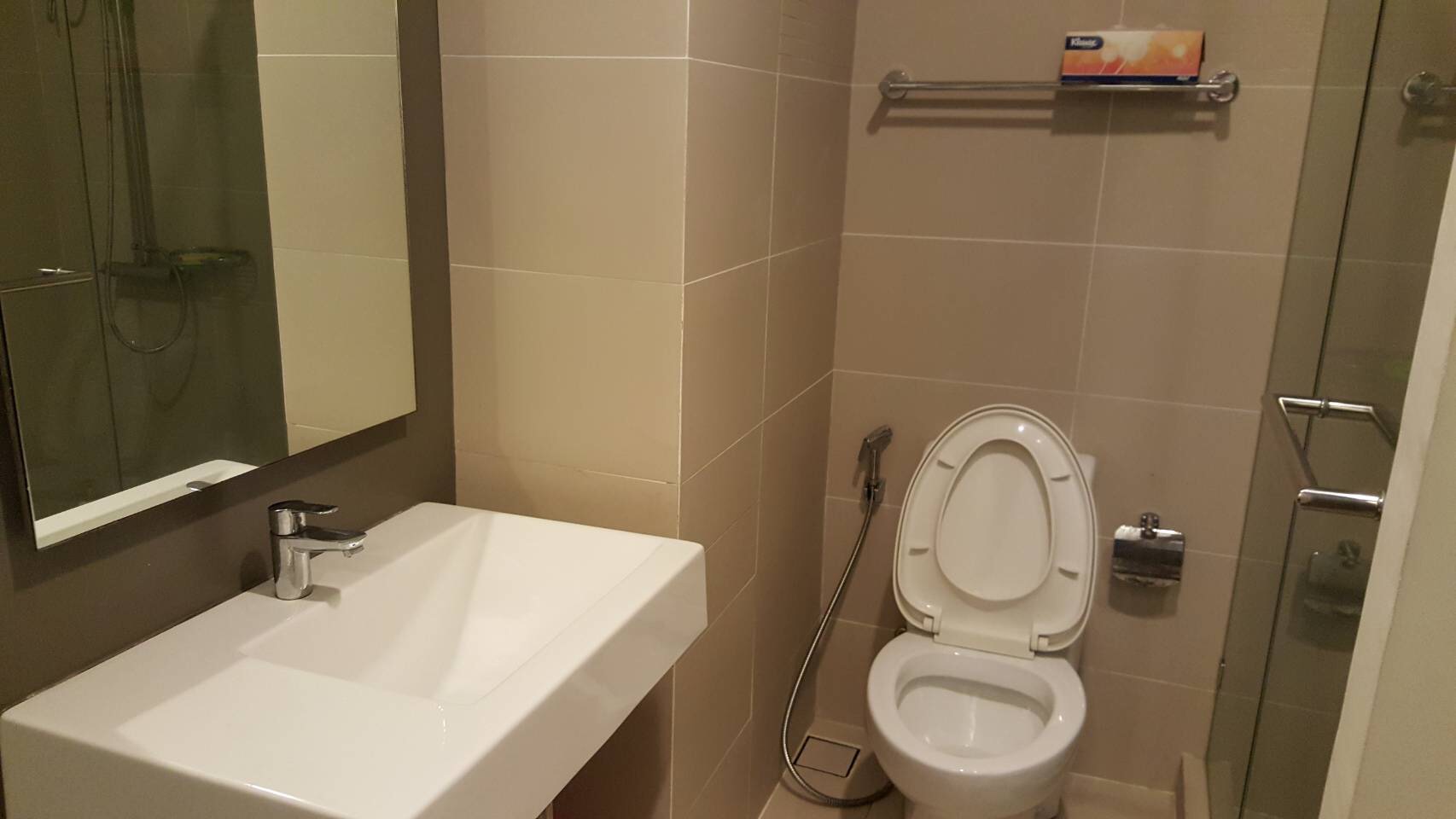 ให้เช่าคอนโด Sense Phaholyothin (เซนส์ พหลโยธิน) อยู่ติดถนนสุทธิสาร 1 ห้องนอน 1 ห้องน้ำ ชั้น 18