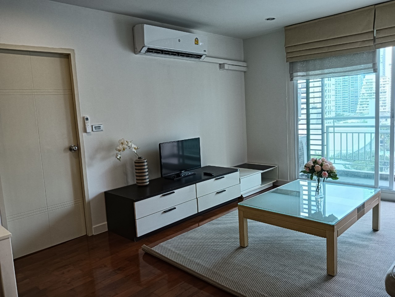 ให้เช่าคอนโด Baan Siri Silom (บ้าน สิริ สีลม) ขนาดพื้นที่ใช้สอย 60.72 ตารางเมตร 1 ห้องนอน