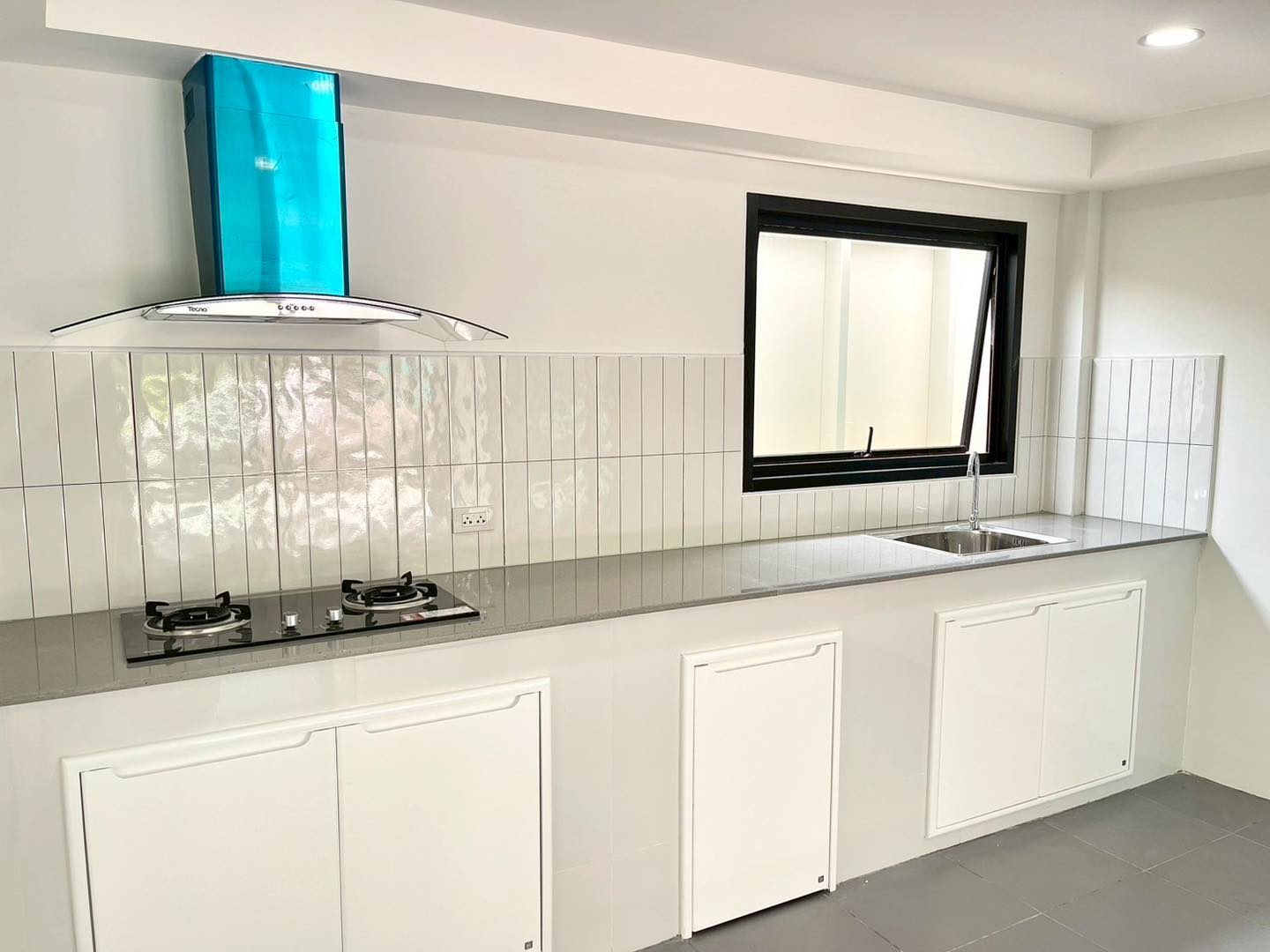 🌟 ขายทาวน์เฮ้าส์ปรับปรุงใหม่ทั้งหลัง พหลโยธิน 48 แยก 52 (ซอยเทพรักษ์) | ฟรีโอน | สวยพร้อมเข้าอยู่ 🌟