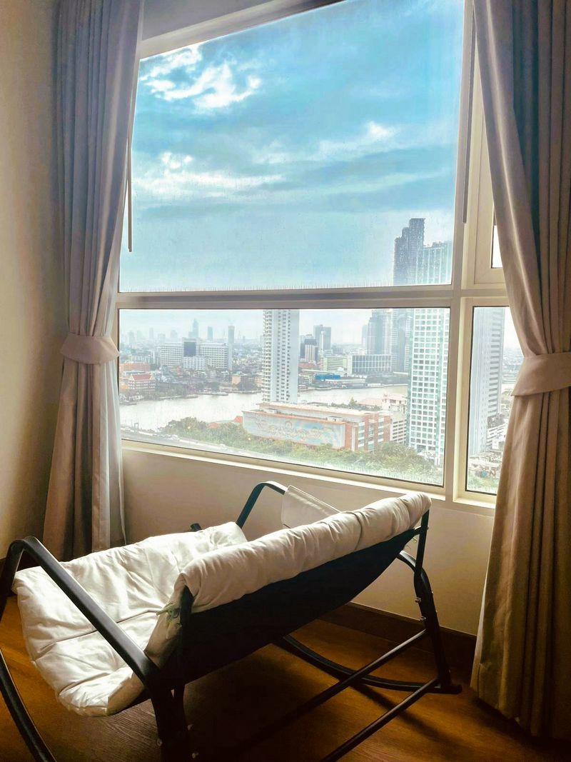 ขายคอนโดวิวแม่น้ำเจ้าพระยาและวิวเมืองสุดหรู Lighthouse Condo ไลท์เฮ้าส์ คอนโด ( ใกล้ BTS กรุงธนบุรี / ถนนเจริญนคร) ทำเลทองใจกลางเจริญนคร เดินไป ICONSIAM เพียง 5 นาที