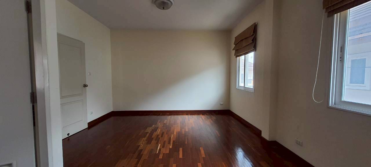 🔥 ขายด่วน! บ้านเดี่ยว หมู่บ้าน เศรณีรายา 1 (Serranee Raya 1) ราคาดีสุดในโครงการ เพียง 5,690,000 บาท