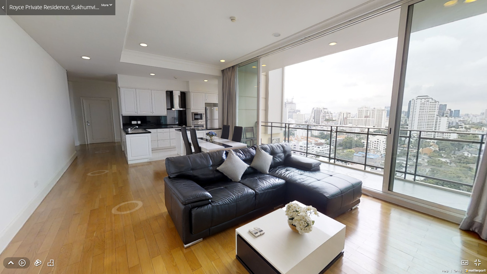 ให้เช่าคอนโด Royce Private Residences (รอย์ช ไพรเวท เรสซิเดนซ์ส ) 2 ห้องนอน 2 ห้องน้ำ ขนาด 111.33 ตรม ชั้น 16 ตึก เอ