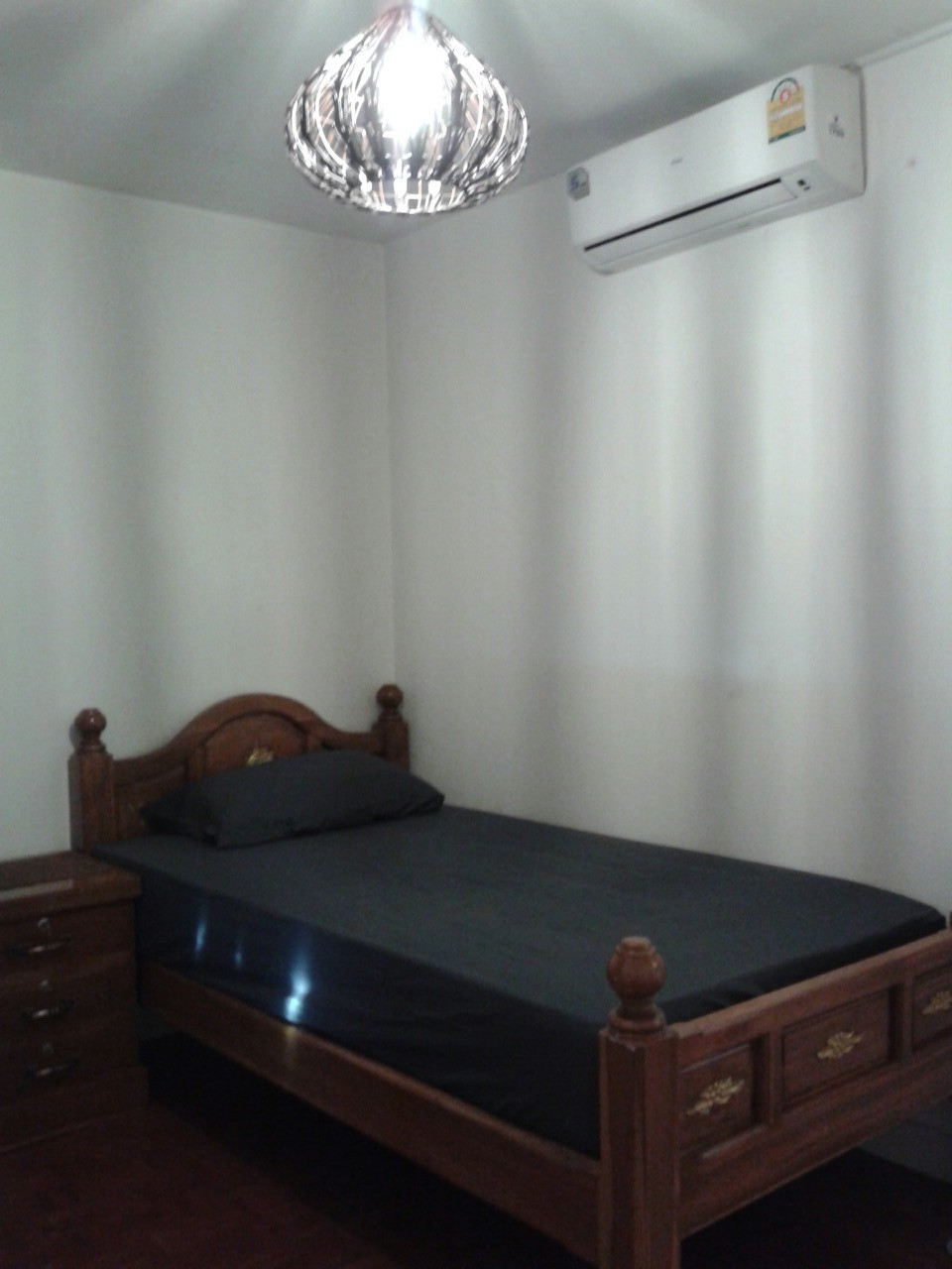 ให้เช่า คอนโด Lake View พื้นที่ 118 ตรม. 3ห้องนอน 3ห้องน้ำ วิวทะเลสาบ เมืองทองธานี ชั้น 28, 1 ห้องนั่งเล่น 1 ห้องครัว 2ระเบียง