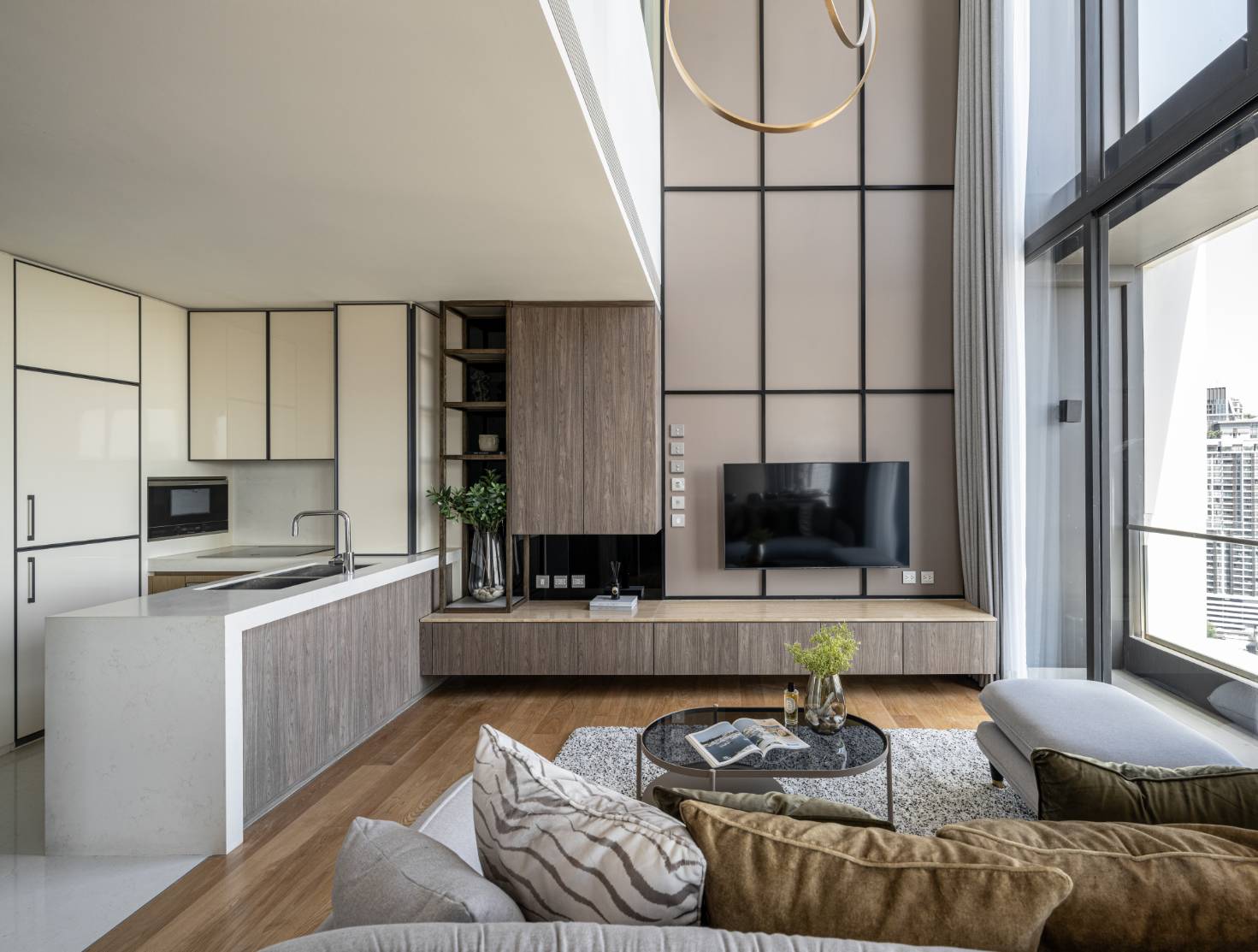 ขายคอนโด BEATNIQ Sukhumvit 32 : บีทนิค สุขุมวิท 32 คอนโดพร้อมอยู่ ใกล้รถไฟฟ้าทองหล่อ เพียง 250 เมตร Junior Duplex penthouse