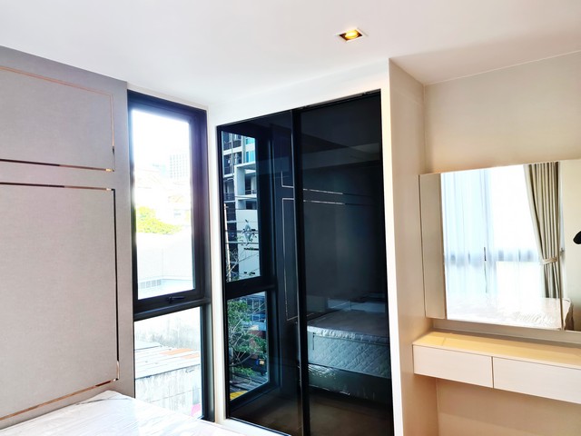 ขายดาวน์อัลทีจูด ดีไฟน์ สามย่าน (เฟส 2) 2 นอน แต่ราคาเท่า 1 นอน ตกแต่งสวยมาก เดิน 3 นาทีจาก MRT สามย่าน