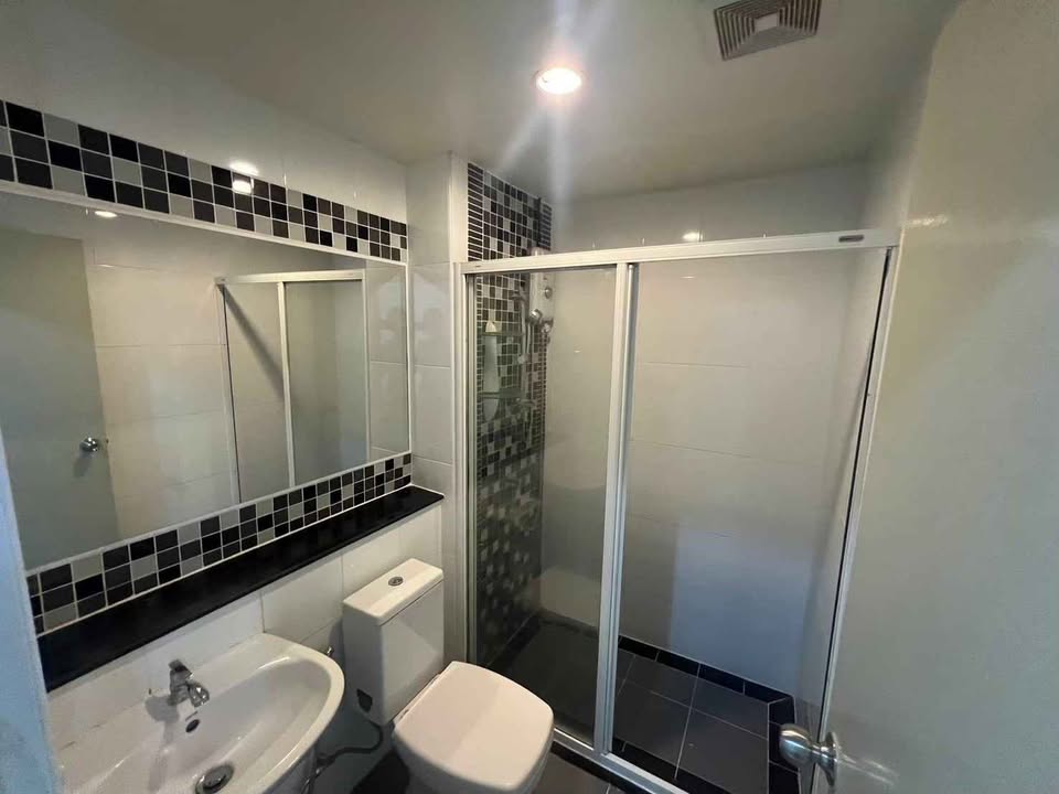 ด่วน! ให้เช่าคอนโด Regent Home Condo 9 Sukhumvit 64 (คอนโด รีเจ้นท์ โฮม 9 สุขุมวิท 64)