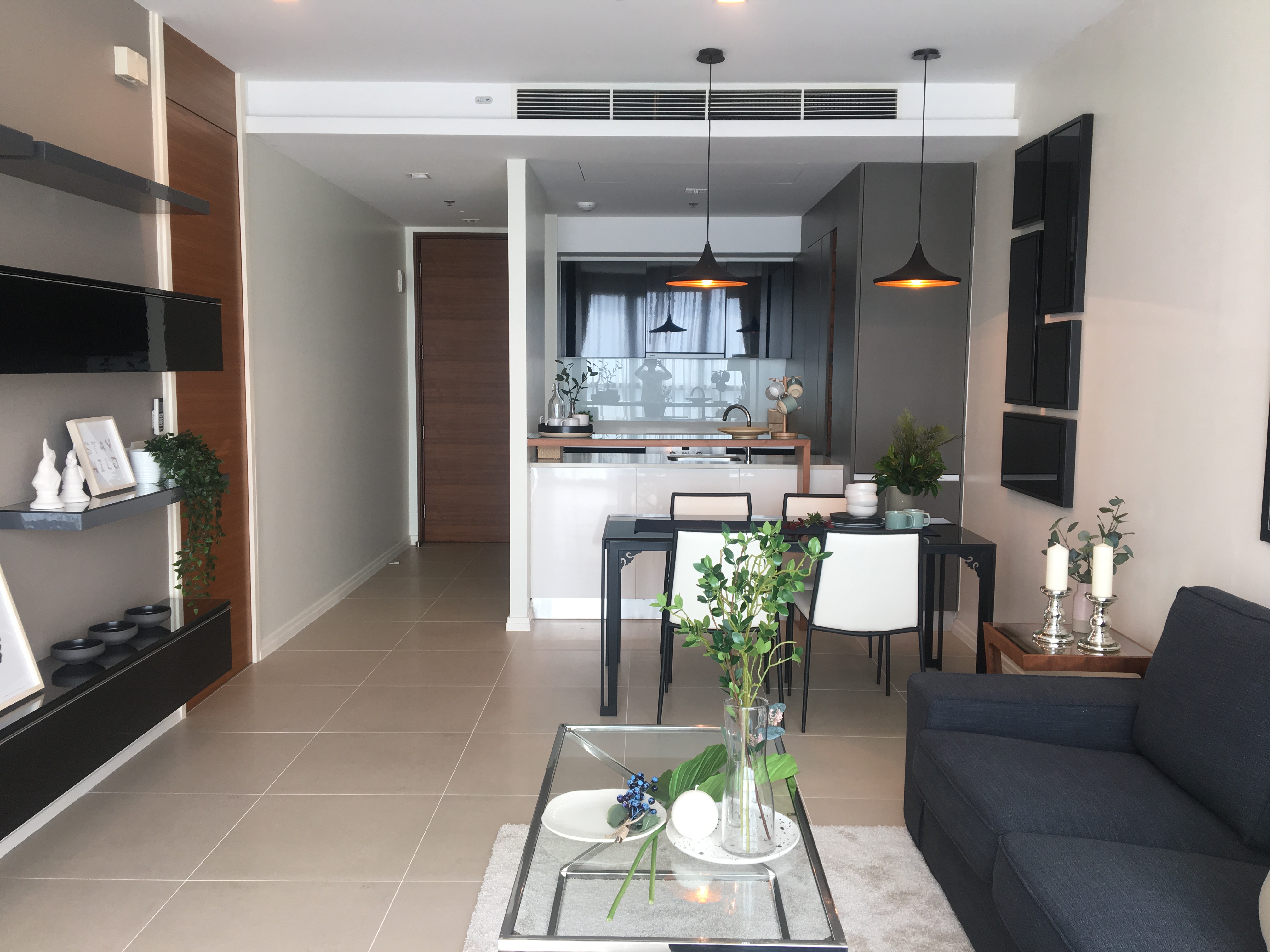 ให้เช่าคอนโด The River Residences (แคลปซันส์ เดอะ ริเวอร์ เรสสิเดน ) 1 ห้องนอน 1 ห้องน้ำ ( ห้องเลขที่ 4702) ชั้น 47