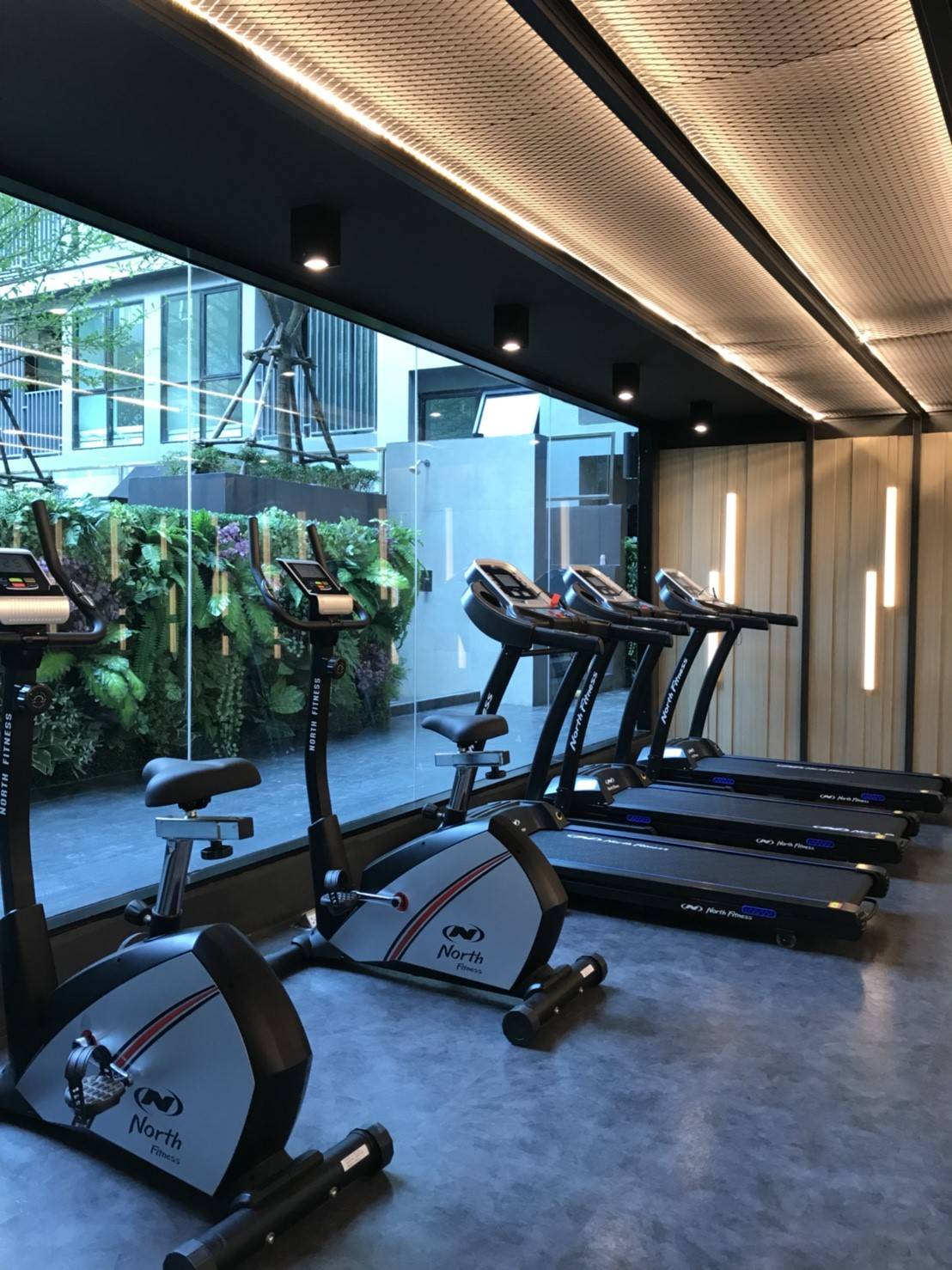 ขายพร้อมผู้เช่า สัญญาเช่า 1 ปี คอนโด ดิ เอ๊กเซล อุดมสุข 29 ( ดิ เอ็กเซล อุดมสุข The Excel Udomsuk Sukhumvit 103 ) ห้อง 1 ห้องนอน