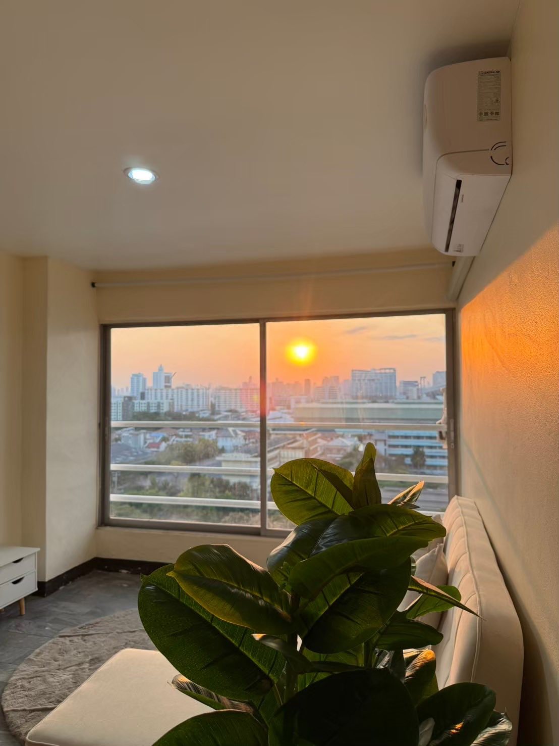 ให้เช่าคอนโด Baan Sukhothai Ramkhamhaeng (บ้าน สุโขทัย รามคำแหง)