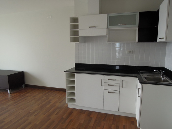 ขาย คอนโด Centric Scene ซอยพหลโยธิน 9 พื้นที่ 56 ตรม. 1 ห้องนอน 1 ห้องน้ำ