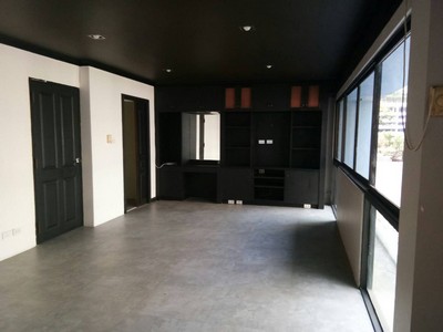 ให้เช่าทาวน์เฮ้าส์ บอนวิสต้า วิลล่า ทองหล่อ 8 (Bon Vista Villa) Thonglor soi 8 (Townhouse)