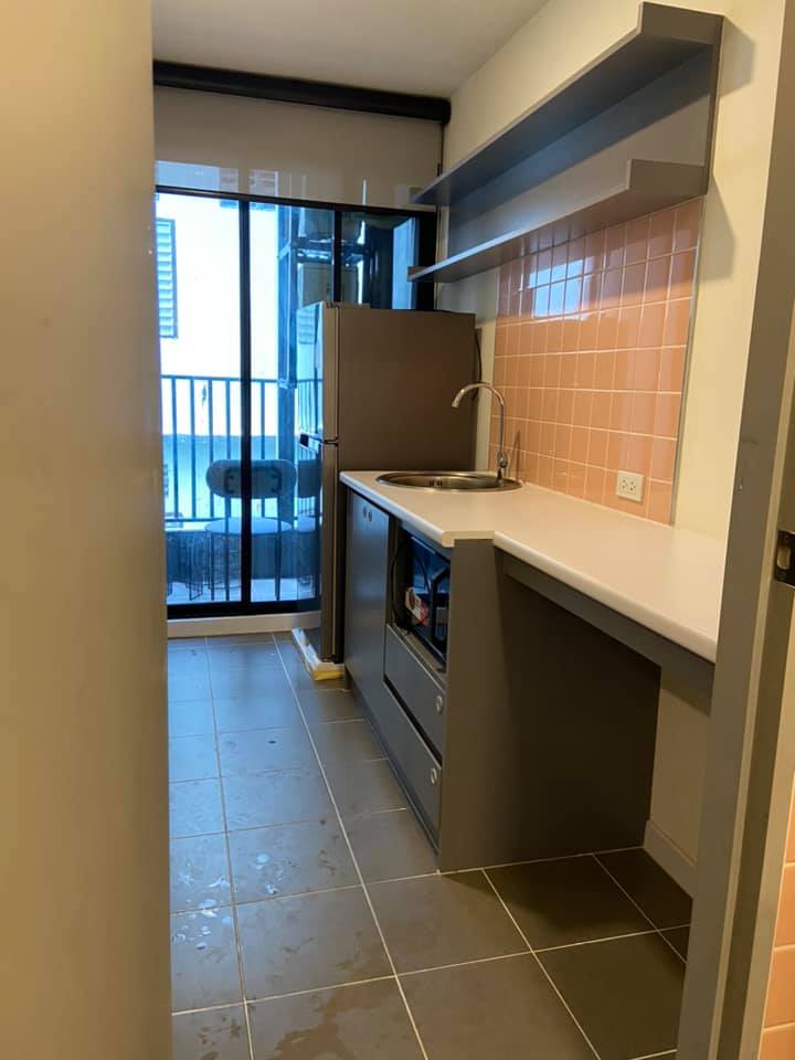 ให้เช่าคอนโด Attitude BU ตรงข้ามหน้า ม.กรุงเทพ รังสิต ตึก C ชั้น 3 พื้นที่ 28 ตร.ม. สภาพห้องใหม่มาก แยกห้องนอน