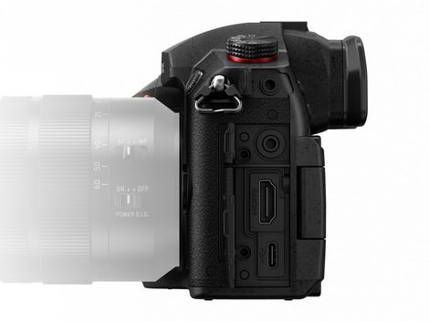 Panasonic LUMIX GH5s C4K Mirrorless ILC Camera Body with 10.2 Megapixel High Sensitivity MOS Sensor