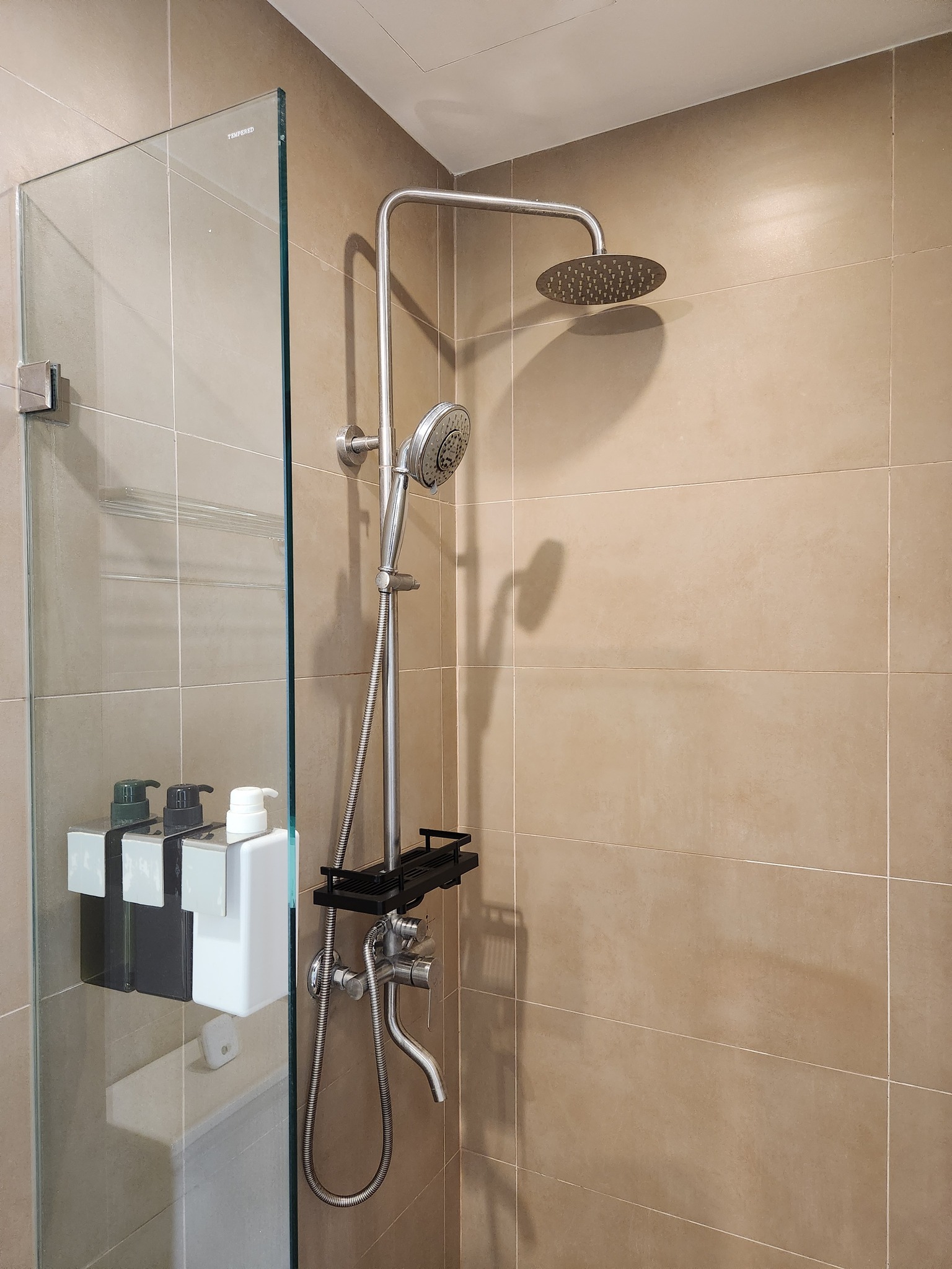 ให้เช่าคอนโด 1 ห้องนอน 1 ห้องน้ำ ขนาด 29 ตรม ชั้น 6 ทิศตะวันตก 18,000 บาท/เดือน สัญญาเช่าอย่างน้อย 1 ปี