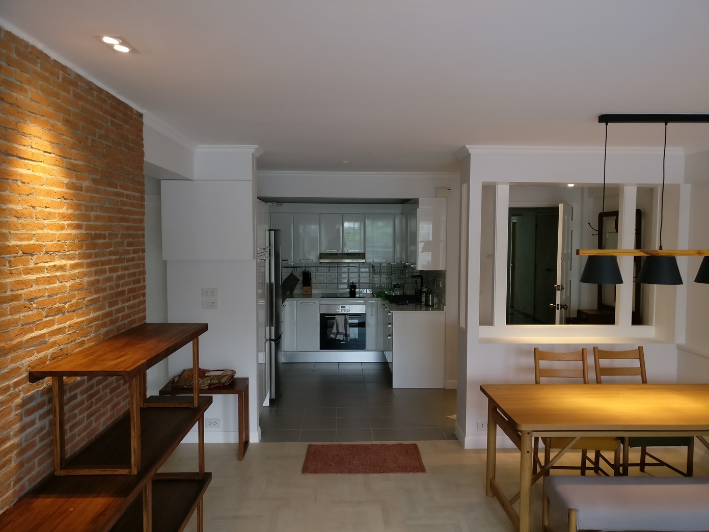 ให้เช่าคอนโด Raintree Villa (เรนทรี วิลล่า) 2 ห้องนอน 1 ห้องน้ำ ขนาด 75 ตรม ชั้น 4 อาคาร A ห้องมุม