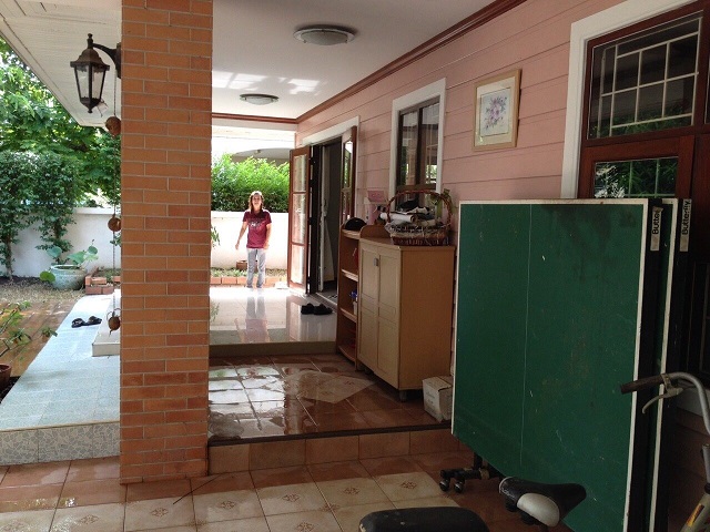 ขายบ้านเดียวหมู่บ้าน ลภาวัน โครงการ 9 ถนนเลียบคลองแอน 4 ห้อง 3 ห้องน้ำ 1 ห้องนั่งเล่น 1 ห้องโถง 1 ห้องครัว 1 ห้องทานอาหาร พื้นที่ 89 ตร.ว ถนนราชพฤกษ์