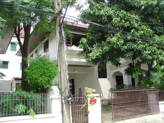 ให้เช่าบ้านเดี่ยว 2 ชั้น 3 ห้องนอน 3 ห้องน้ำ หมู่บ้านปานทิพย์ อ่อนนุช 53