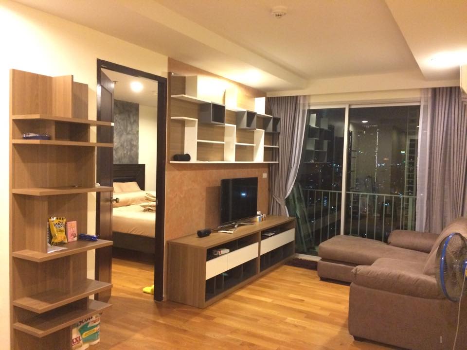 ให้เช่าคอนโด Abstract พหลโยธิน (Abstracts Phahonyothin Park) วิวเมือง ขนาด 45 ตร.ม. ชั้น 22 (1 ห้องนอน / 1 ห้องนั่งเล่น และ 1 ห้องน้ำ ) ตกแต่งด้วยเฟอร์นิเจอร์ครบ